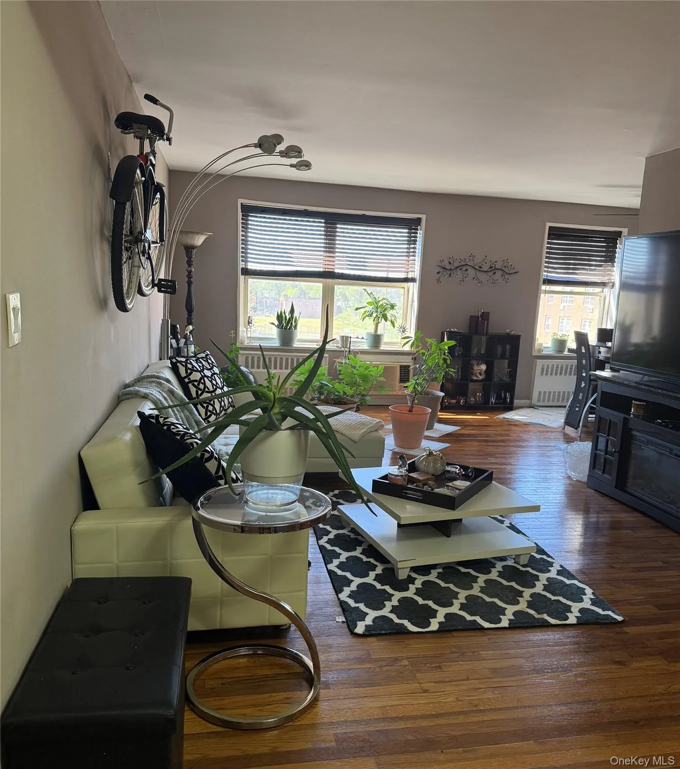 20 Wendell Street, Hempstead, NY, 1 Bedroom Bedrooms, 4 Rooms Rooms,1 BathroomBathrooms,Residential Sale,For Rent,Wendell,0,1001428 20 Wendell Street, Hempstead, NY, 1 Bedroom Bedrooms, 4 Rooms Rooms,1 BathroomBathrooms,Residential Sale,For Rent,Wendell,0,1001428