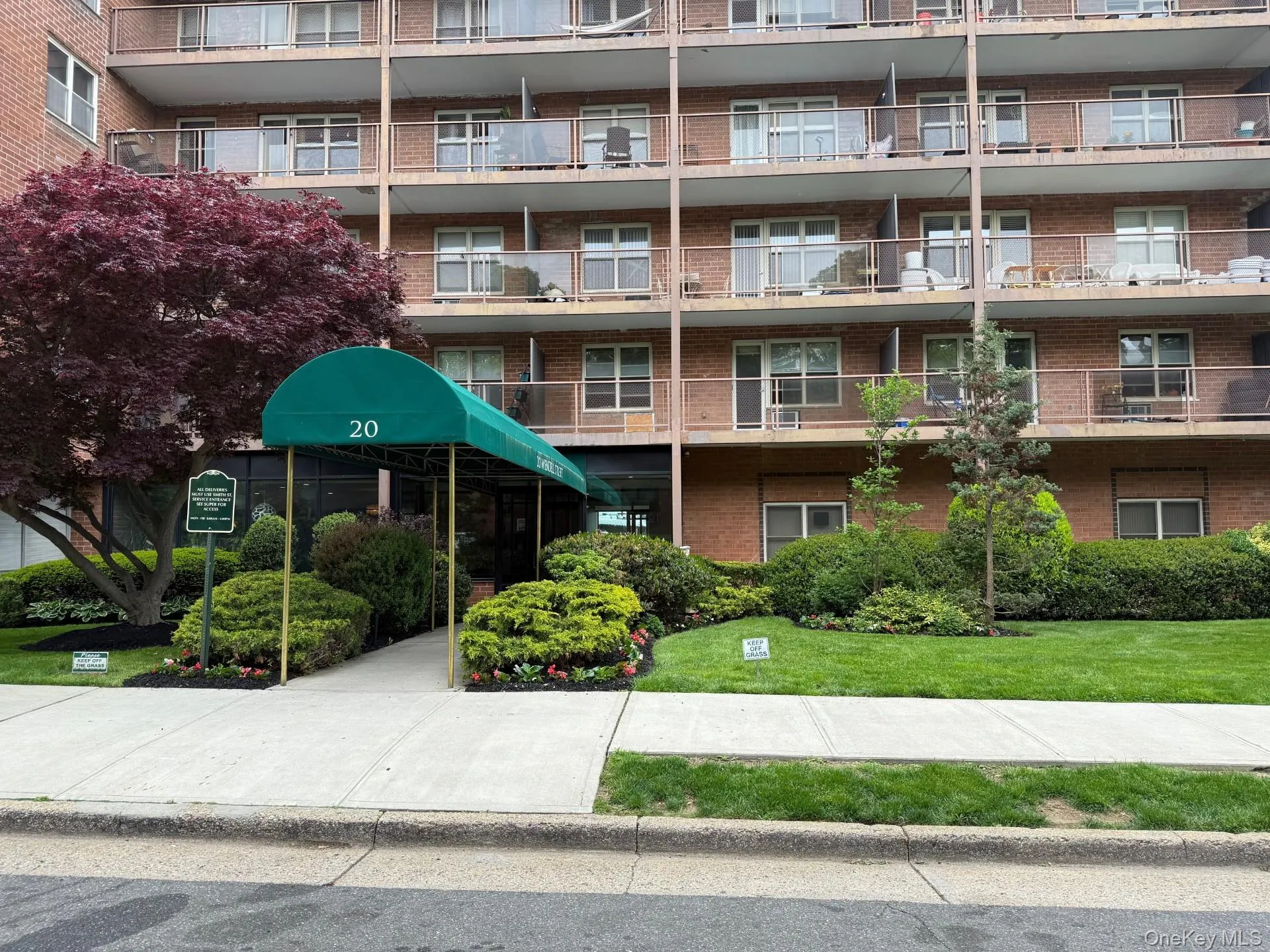 20 Wendell Street, Hempstead, NY, 1 Bedroom Bedrooms, 4 Rooms Rooms,1 BathroomBathrooms,Residential Sale,For Rent,Wendell,0,1001428 20 Wendell Street, Hempstead, NY, 1 Bedroom Bedrooms, 4 Rooms Rooms,1 BathroomBathrooms,Residential Sale,For Rent,Wendell,0,1001428