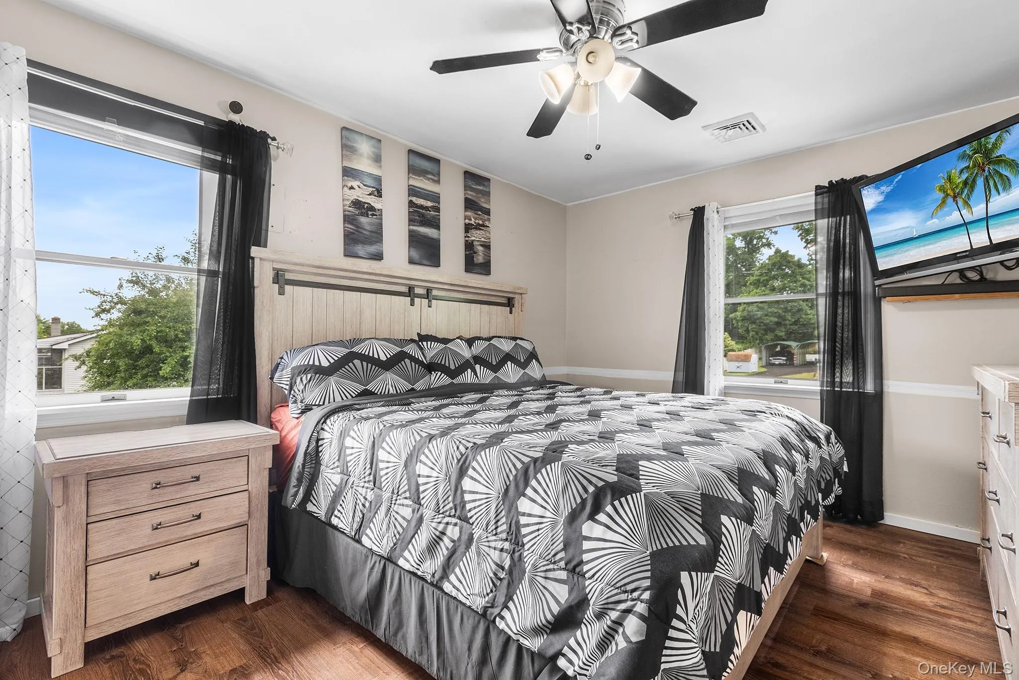 11 Sharon Drive, Lloyd, NY, 3 Bedrooms Bedrooms, 5 Rooms Rooms,1 BathroomBathrooms,Residential,For Rent,Sharon,0,KEY1001435 11 Sharon Drive, Lloyd, NY, 3 Bedrooms Bedrooms, 5 Rooms Rooms,1 BathroomBathrooms,Residential,For Rent,Sharon,0,KEY1001435