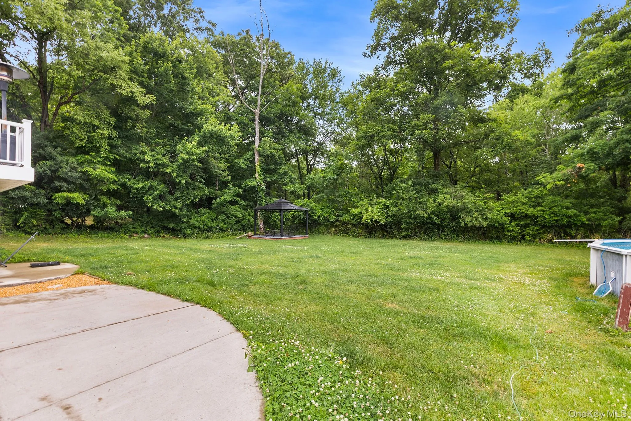 11 Sharon Drive, Lloyd, NY, 3 Bedrooms Bedrooms, 5 Rooms Rooms,1 BathroomBathrooms,Residential,For Rent,Sharon,0,KEY1001435 11 Sharon Drive, Lloyd, NY, 3 Bedrooms Bedrooms, 5 Rooms Rooms,1 BathroomBathrooms,Residential,For Rent,Sharon,0,KEY1001435