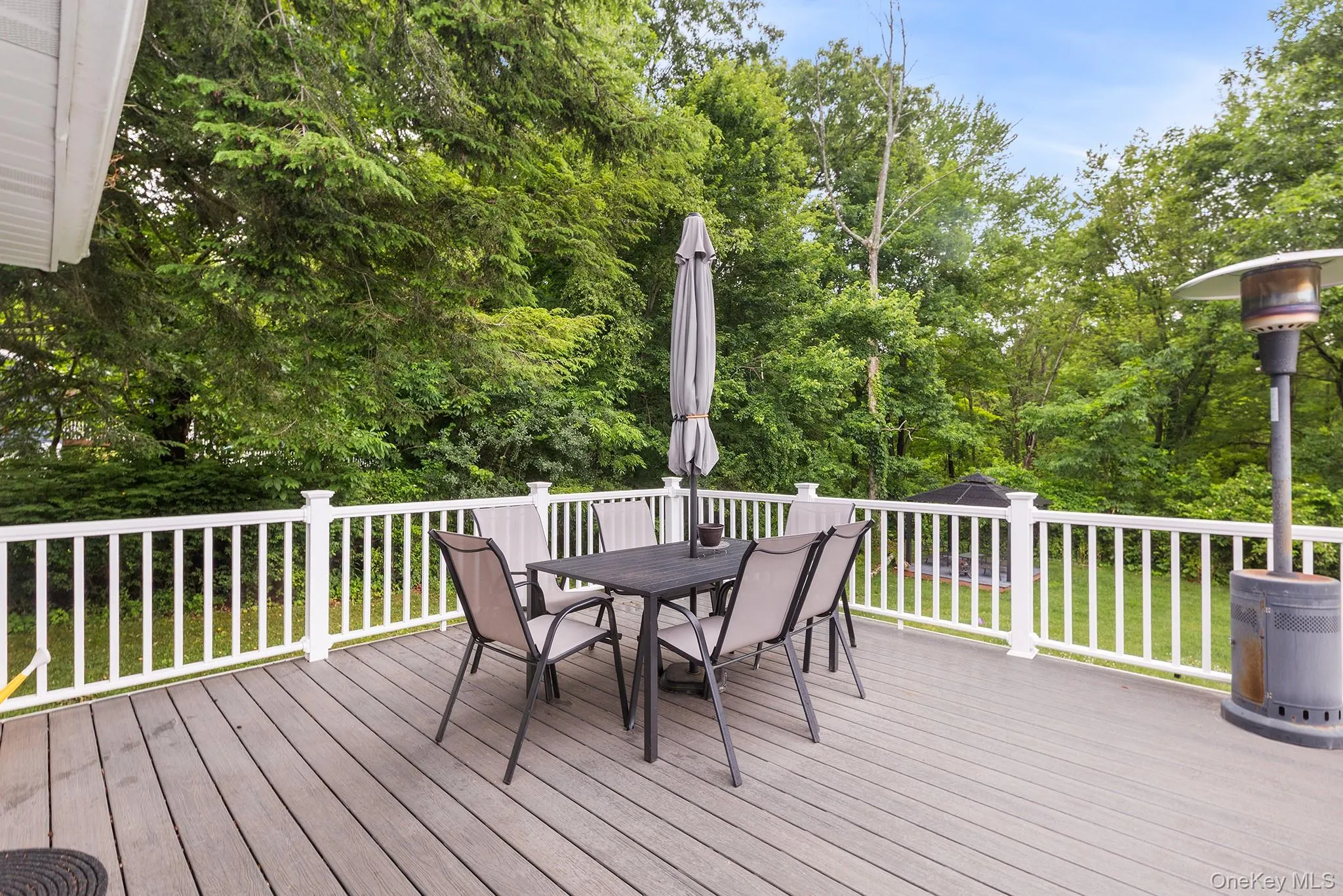 11 Sharon Drive, Lloyd, NY, 3 Bedrooms Bedrooms, 5 Rooms Rooms,1 BathroomBathrooms,Residential,For Rent,Sharon,0,KEY1001435 11 Sharon Drive, Lloyd, NY, 3 Bedrooms Bedrooms, 5 Rooms Rooms,1 BathroomBathrooms,Residential,For Rent,Sharon,0,KEY1001435