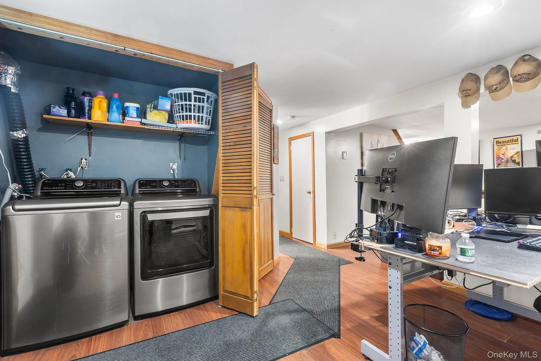 11 Sharon Drive, Lloyd, NY, 3 Bedrooms Bedrooms, 5 Rooms Rooms,1 BathroomBathrooms,Residential,For Rent,Sharon,0,KEY1001435 11 Sharon Drive, Lloyd, NY, 3 Bedrooms Bedrooms, 5 Rooms Rooms,1 BathroomBathrooms,Residential,For Rent,Sharon,0,KEY1001435