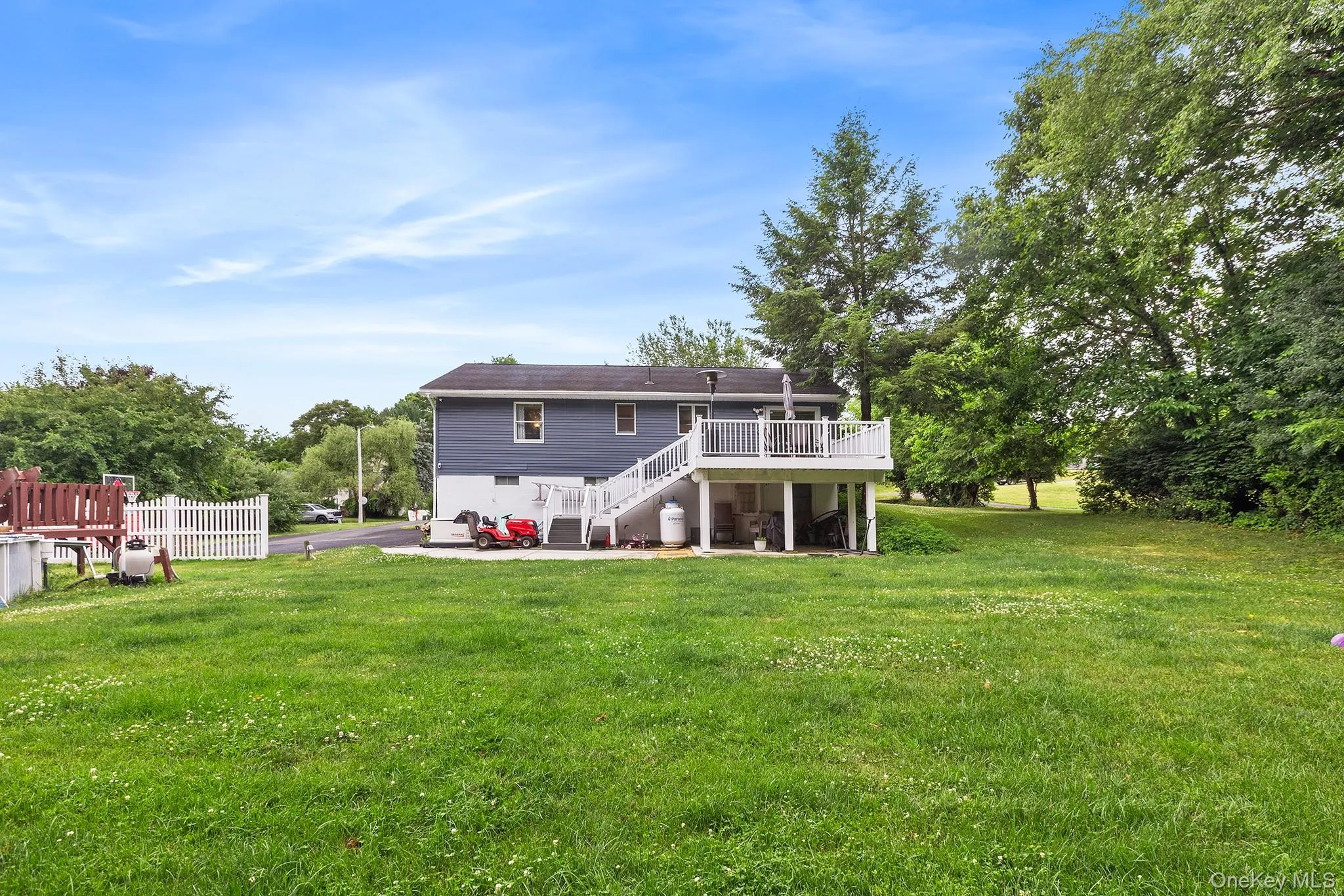 11 Sharon Drive, Lloyd, NY, 3 Bedrooms Bedrooms, 5 Rooms Rooms,1 BathroomBathrooms,Residential,For Rent,Sharon,0,KEY1001435 11 Sharon Drive, Lloyd, NY, 3 Bedrooms Bedrooms, 5 Rooms Rooms,1 BathroomBathrooms,Residential,For Rent,Sharon,0,KEY1001435