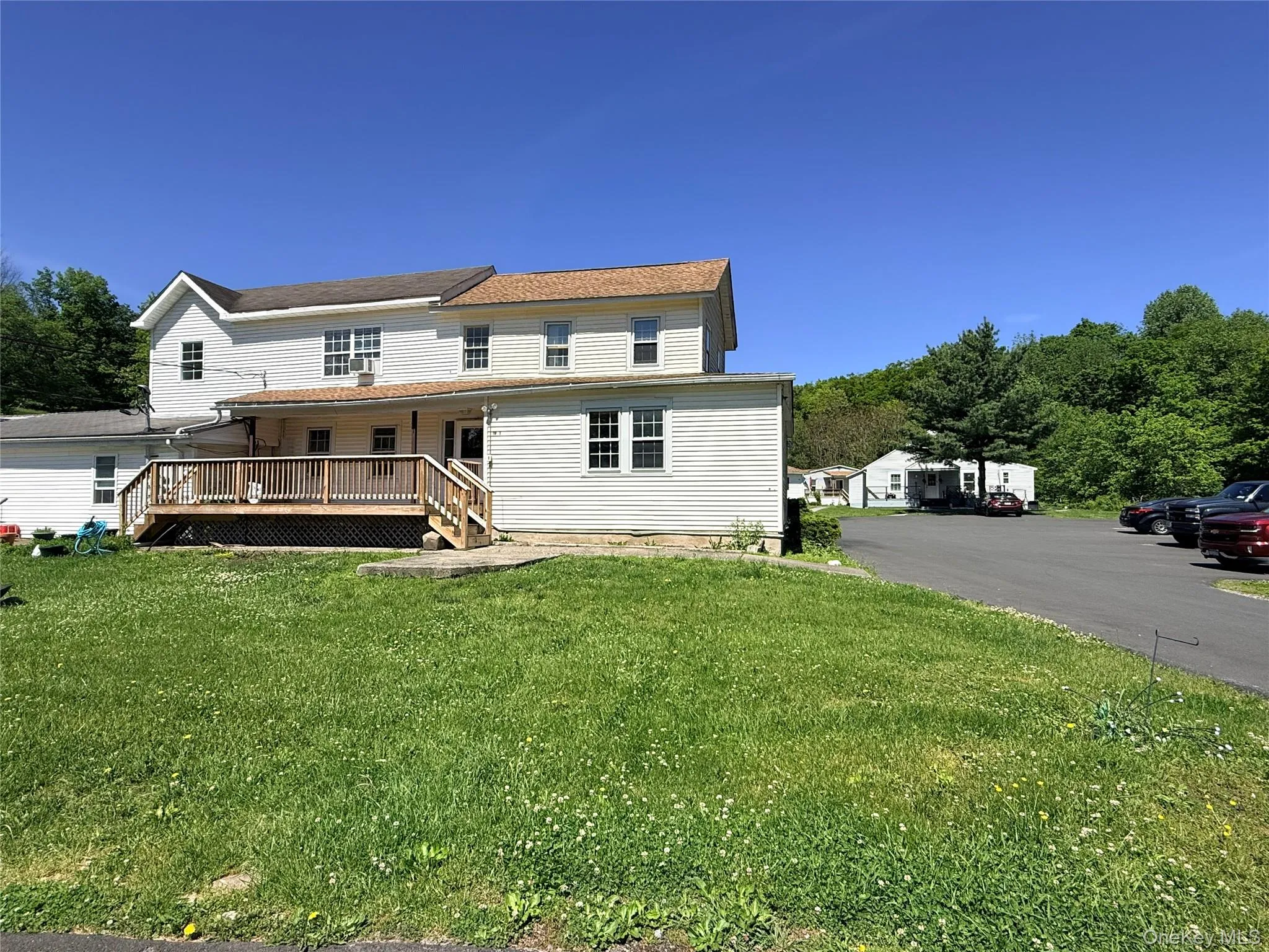 19 Quartz Lane, Greenville, NY, 3 Bedrooms Bedrooms, 5 Rooms Rooms,2 BathroomsBathrooms,Residential Lease,For Rent,Quartz,0,1001438 19 Quartz Lane, Greenville, NY, 3 Bedrooms Bedrooms, 5 Rooms Rooms,2 BathroomsBathrooms,Residential Lease,For Rent,Quartz,0,1001438