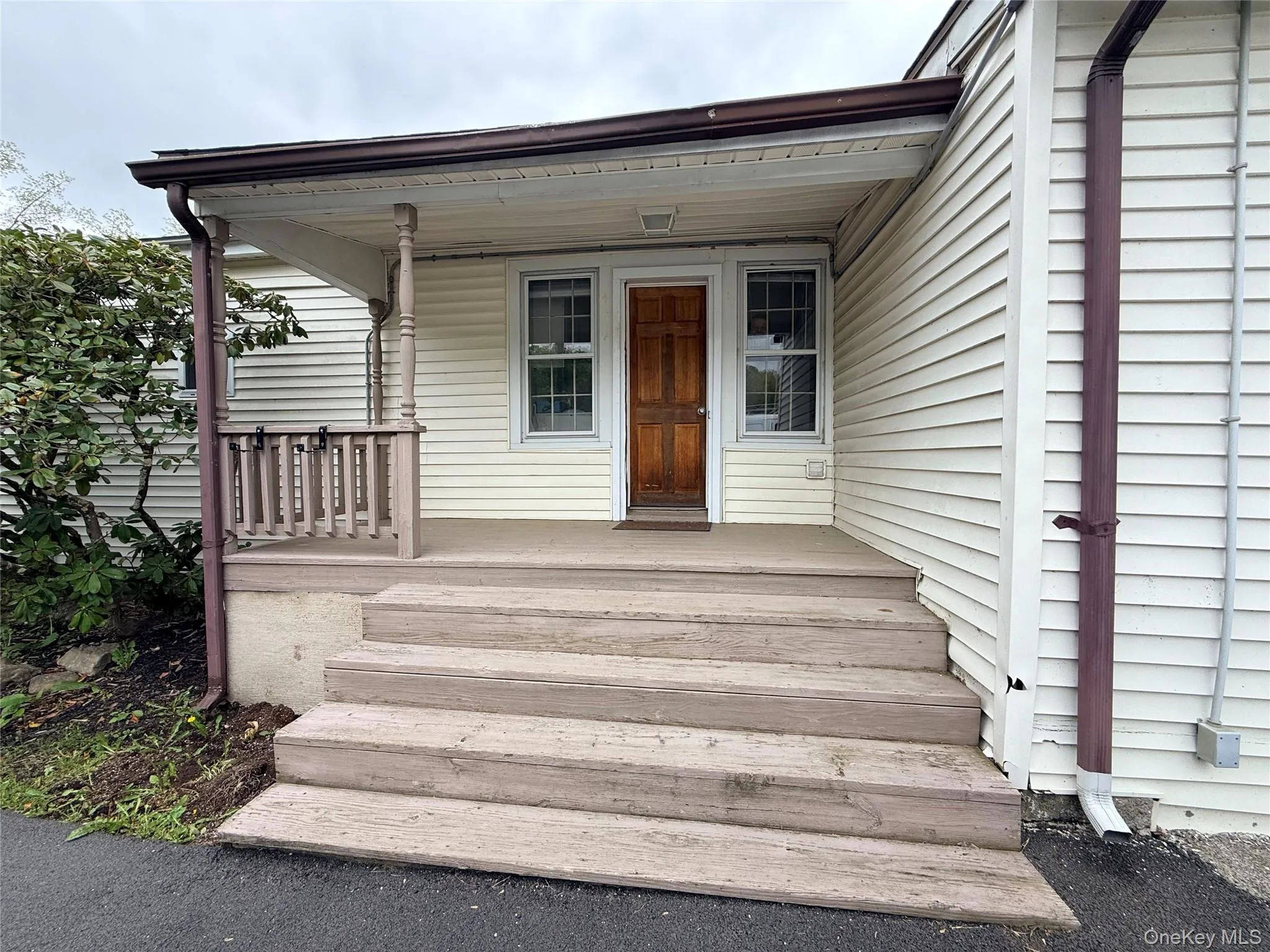 19 Quartz Lane, Greenville, NY, 3 Bedrooms Bedrooms, 5 Rooms Rooms,2 BathroomsBathrooms,Residential Lease,For Rent,Quartz,0,1001438 19 Quartz Lane, Greenville, NY, 3 Bedrooms Bedrooms, 5 Rooms Rooms,2 BathroomsBathrooms,Residential Lease,For Rent,Quartz,0,1001438