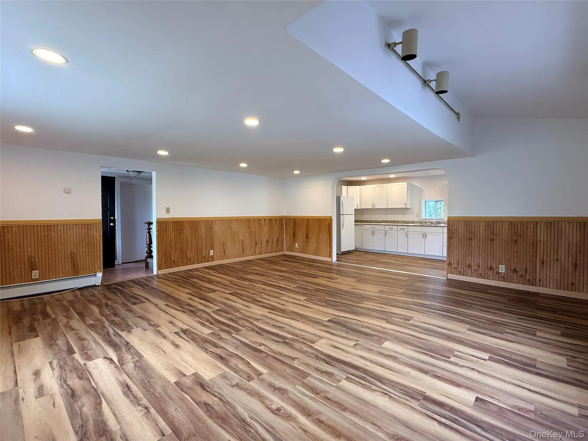 19 Quartz Lane, Greenville, NY, 3 Bedrooms Bedrooms, 5 Rooms Rooms,2 BathroomsBathrooms,Residential Lease,For Rent,Quartz,0,1001438 19 Quartz Lane, Greenville, NY, 3 Bedrooms Bedrooms, 5 Rooms Rooms,2 BathroomsBathrooms,Residential Lease,For Rent,Quartz,0,1001438