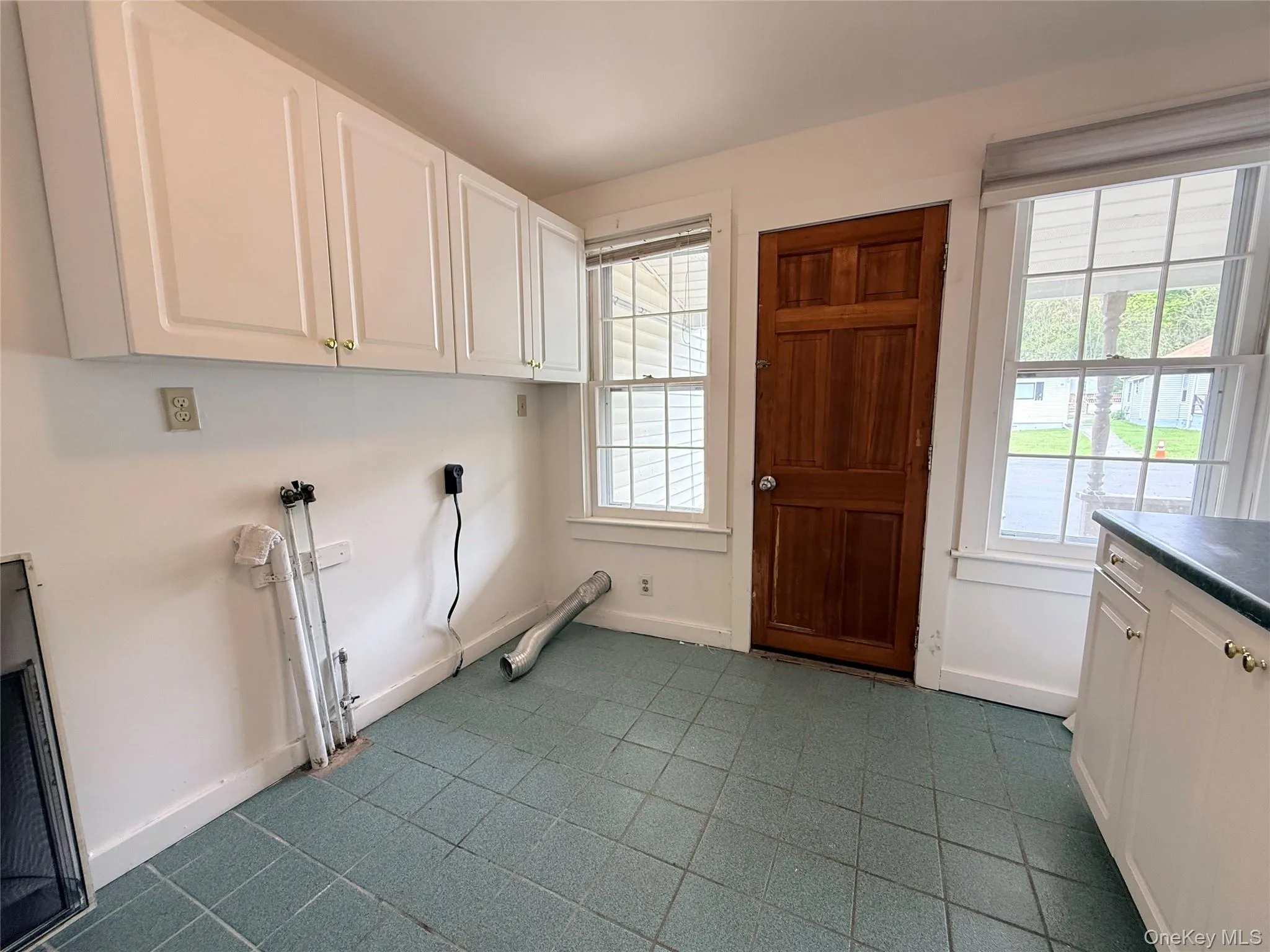 19 Quartz Lane, Greenville, NY, 3 Bedrooms Bedrooms, 5 Rooms Rooms,2 BathroomsBathrooms,Residential Lease,For Rent,Quartz,0,1001438 19 Quartz Lane, Greenville, NY, 3 Bedrooms Bedrooms, 5 Rooms Rooms,2 BathroomsBathrooms,Residential Lease,For Rent,Quartz,0,1001438