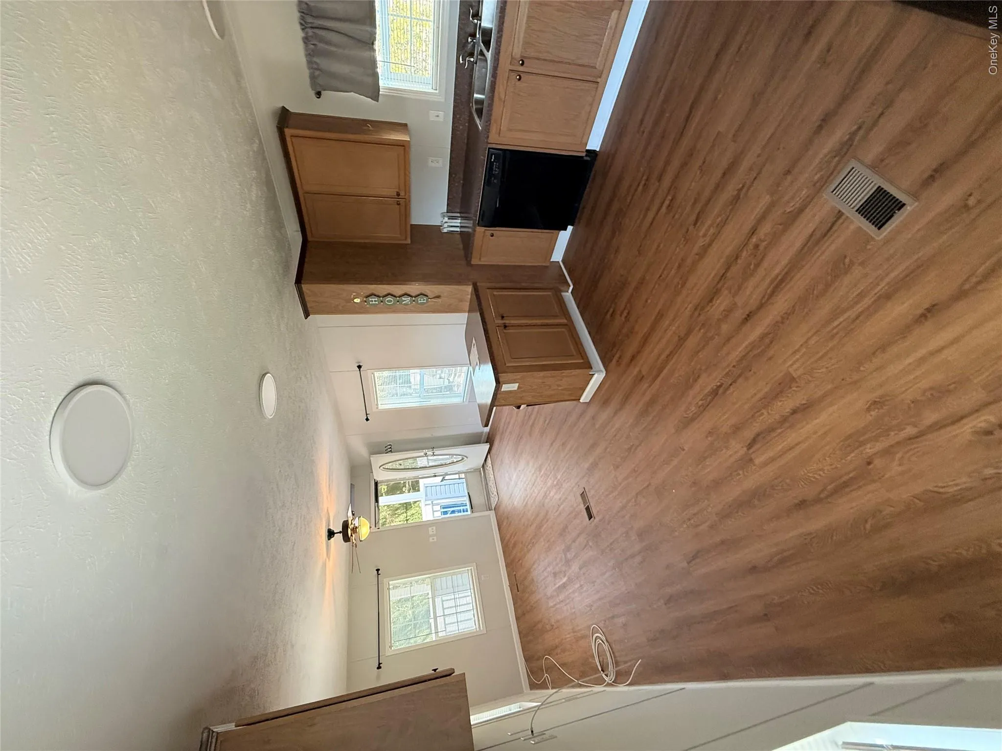 37 Hubbard Avenue, Riverhead, NY, 2 Bedrooms Bedrooms, 2 Rooms Rooms,1 BathroomBathrooms,Residential Sale,For Rent,Hubbard,0,1001440 37 Hubbard Avenue, Riverhead, NY, 2 Bedrooms Bedrooms, 2 Rooms Rooms,1 BathroomBathrooms,Residential Sale,For Rent,Hubbard,0,1001440
