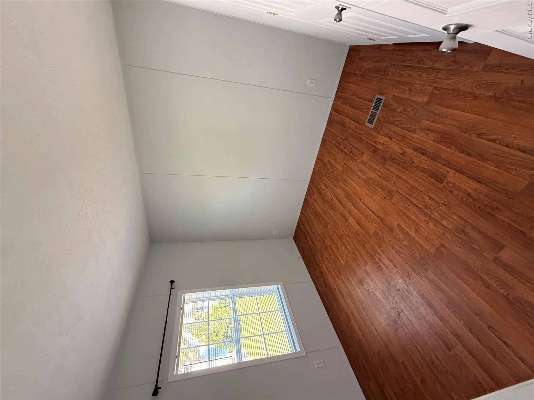 37 Hubbard Avenue, Riverhead, NY, 2 Bedrooms Bedrooms, 2 Rooms Rooms,1 BathroomBathrooms,Residential Sale,For Rent,Hubbard,0,1001440 37 Hubbard Avenue, Riverhead, NY, 2 Bedrooms Bedrooms, 2 Rooms Rooms,1 BathroomBathrooms,Residential Sale,For Rent,Hubbard,0,1001440