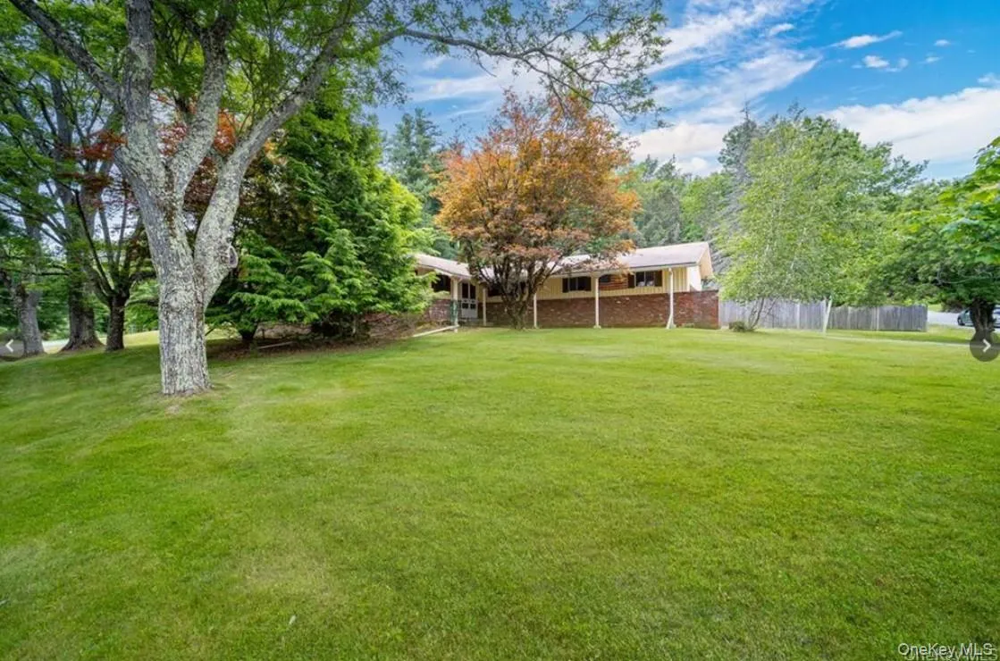 36 Lakeland Drive, Fallsburg, NY, 3 Bedrooms Bedrooms, 6 Rooms Rooms,3 BathroomsBathrooms,Residential,For Rent,Lakeland,0,1001453 36 Lakeland Drive, Fallsburg, NY, 3 Bedrooms Bedrooms, 6 Rooms Rooms,3 BathroomsBathrooms,Residential,For Rent,Lakeland,0,1001453