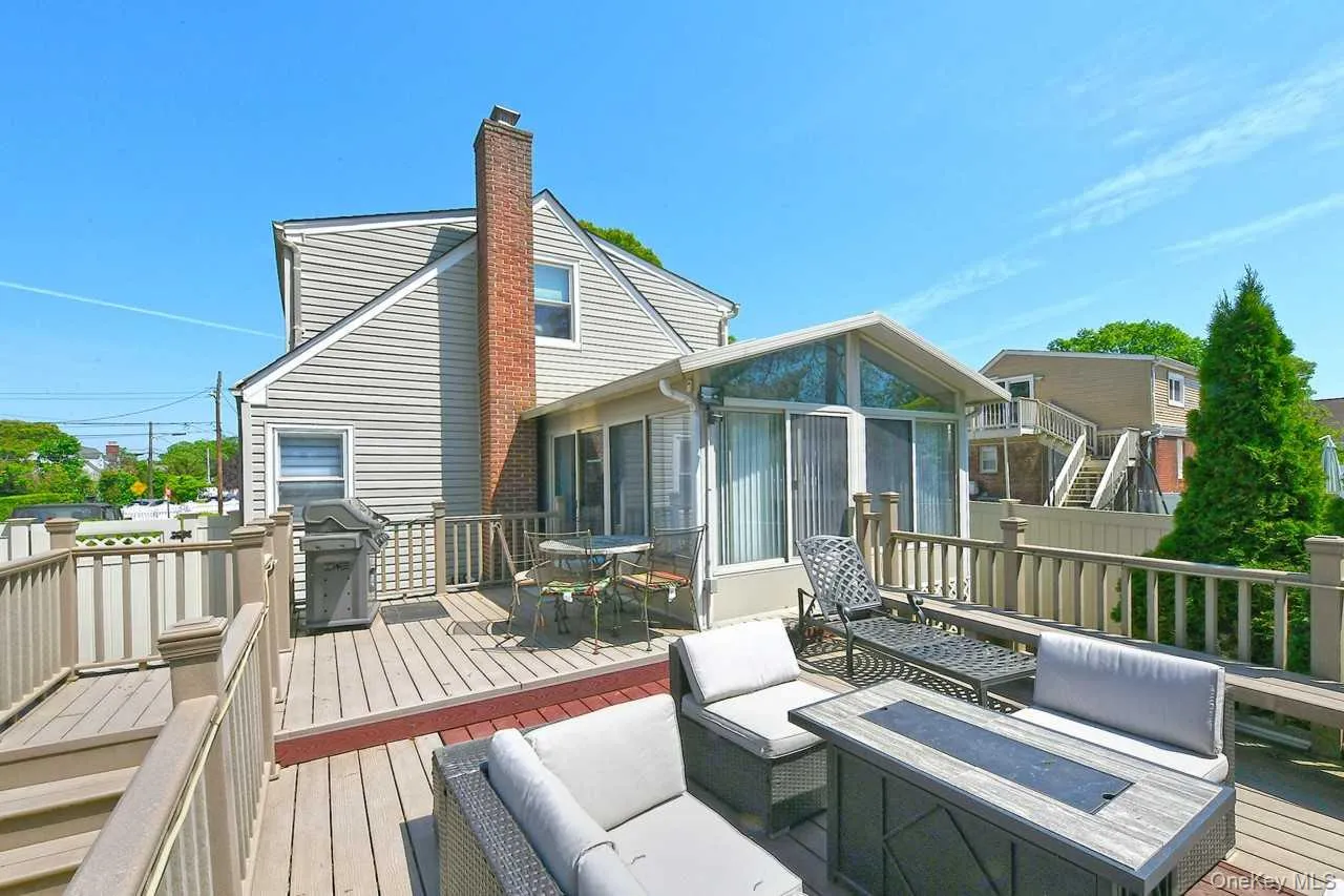 548 Stratford Road, Hempstead, NY, 3 Bedrooms Bedrooms, 9 Rooms Rooms,3 BathroomsBathrooms,Residential,For Rent,Stratford,0,1001454 548 Stratford Road, Hempstead, NY, 3 Bedrooms Bedrooms, 9 Rooms Rooms,3 BathroomsBathrooms,Residential,For Rent,Stratford,0,1001454