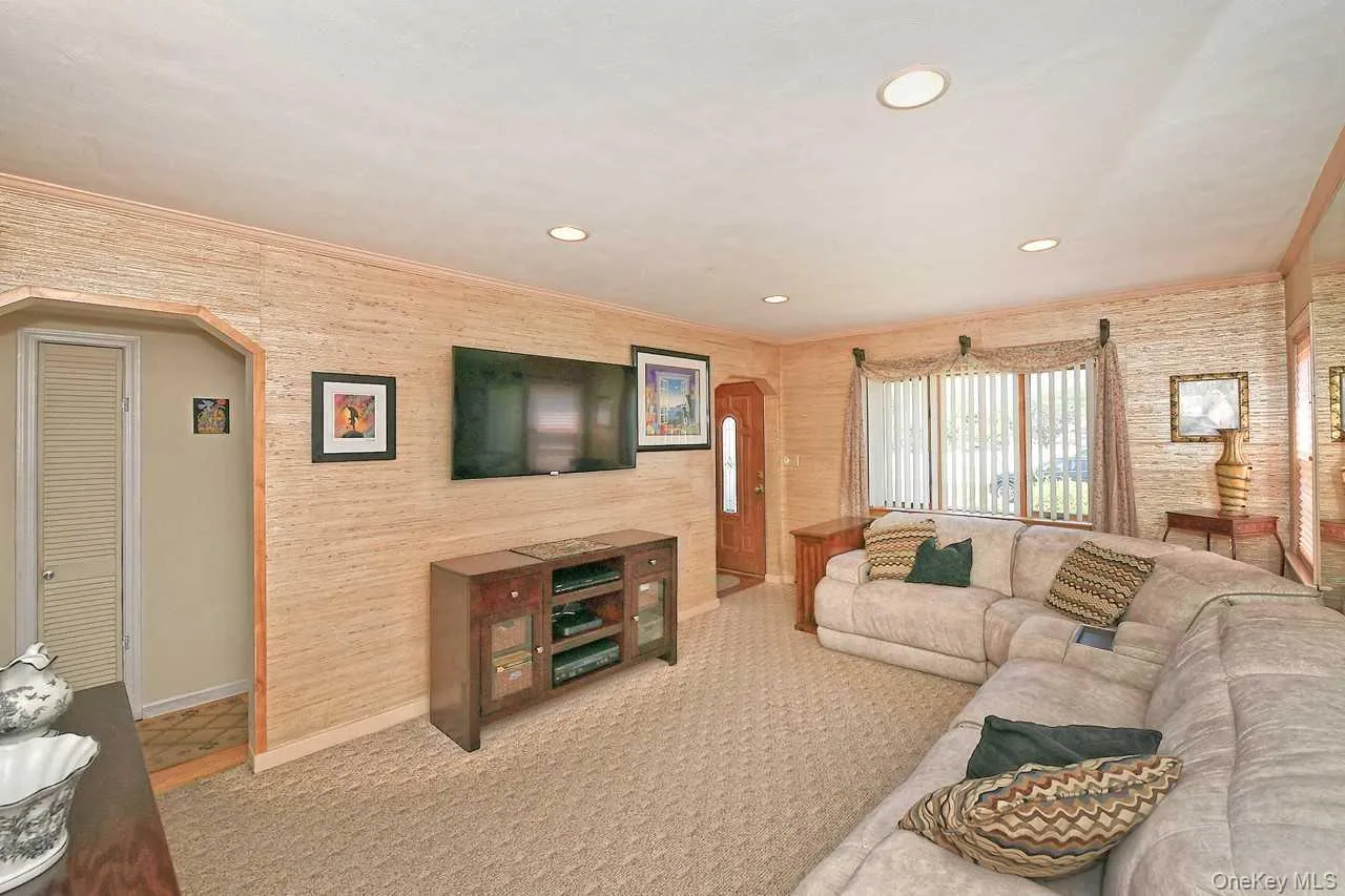 548 Stratford Road, Hempstead, NY, 3 Bedrooms Bedrooms, 9 Rooms Rooms,3 BathroomsBathrooms,Residential,For Rent,Stratford,0,1001454 548 Stratford Road, Hempstead, NY, 3 Bedrooms Bedrooms, 9 Rooms Rooms,3 BathroomsBathrooms,Residential,For Rent,Stratford,0,1001454