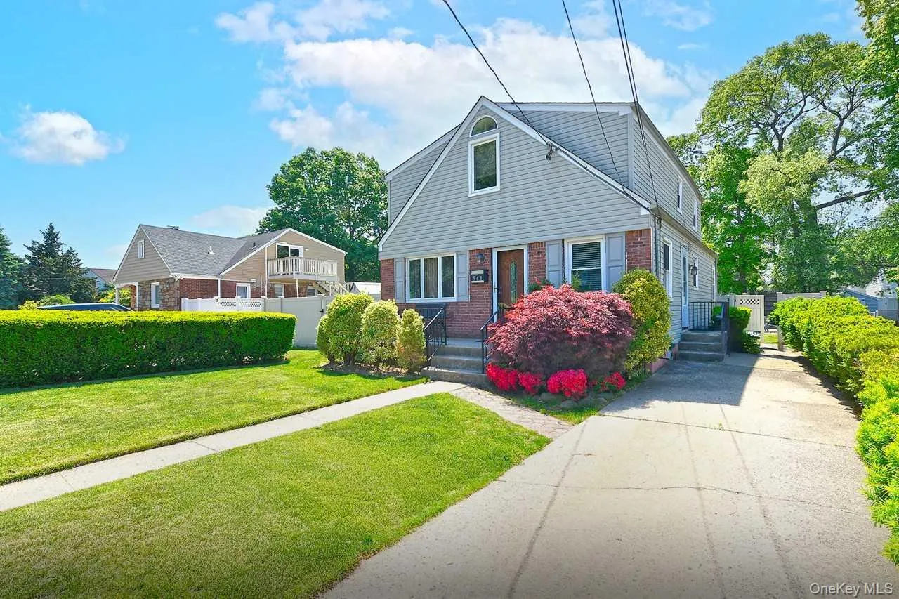 548 Stratford Road, Hempstead, NY, 3 Bedrooms Bedrooms, 9 Rooms Rooms,3 BathroomsBathrooms,Residential,For Rent,Stratford,0,1001454 548 Stratford Road, Hempstead, NY, 3 Bedrooms Bedrooms, 9 Rooms Rooms,3 BathroomsBathrooms,Residential,For Rent,Stratford,0,1001454
