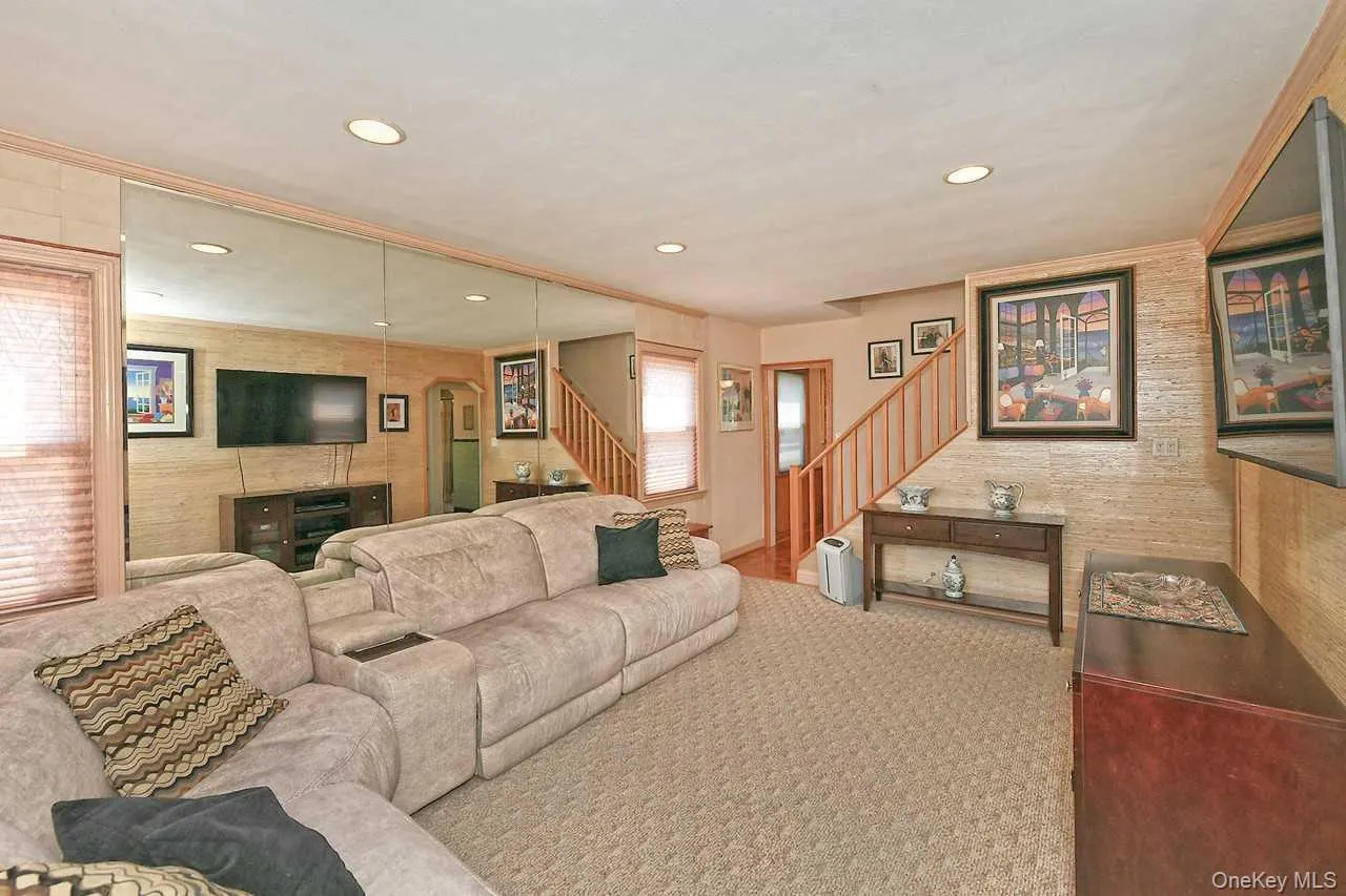 548 Stratford Road, Hempstead, NY, 3 Bedrooms Bedrooms, 9 Rooms Rooms,3 BathroomsBathrooms,Residential,For Rent,Stratford,0,1001454 548 Stratford Road, Hempstead, NY, 3 Bedrooms Bedrooms, 9 Rooms Rooms,3 BathroomsBathrooms,Residential,For Rent,Stratford,0,1001454