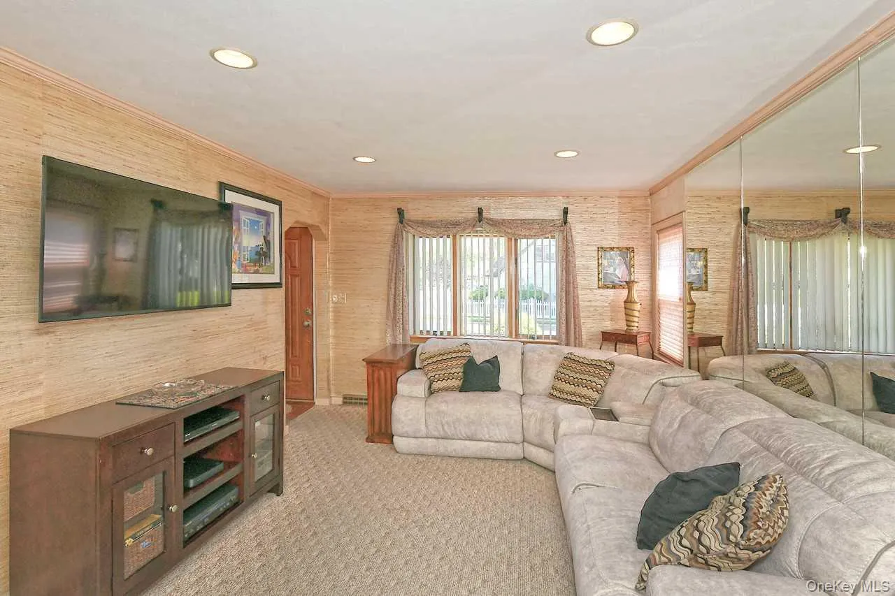 548 Stratford Road, Hempstead, NY, 3 Bedrooms Bedrooms, 9 Rooms Rooms,3 BathroomsBathrooms,Residential,For Rent,Stratford,0,1001454 548 Stratford Road, Hempstead, NY, 3 Bedrooms Bedrooms, 9 Rooms Rooms,3 BathroomsBathrooms,Residential,For Rent,Stratford,0,1001454