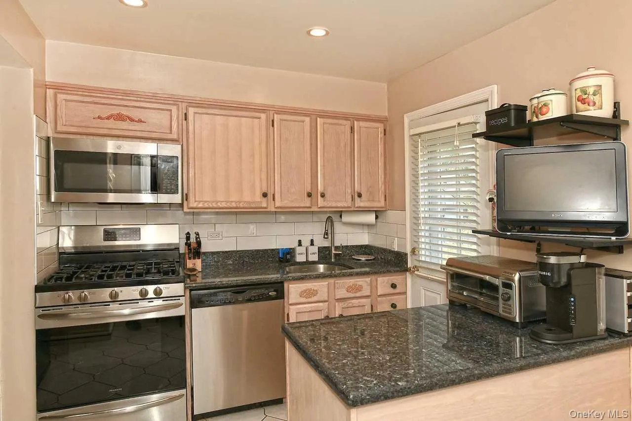 548 Stratford Road, Hempstead, NY, 3 Bedrooms Bedrooms, 9 Rooms Rooms,3 BathroomsBathrooms,Residential,For Rent,Stratford,0,1001454 548 Stratford Road, Hempstead, NY, 3 Bedrooms Bedrooms, 9 Rooms Rooms,3 BathroomsBathrooms,Residential,For Rent,Stratford,0,1001454