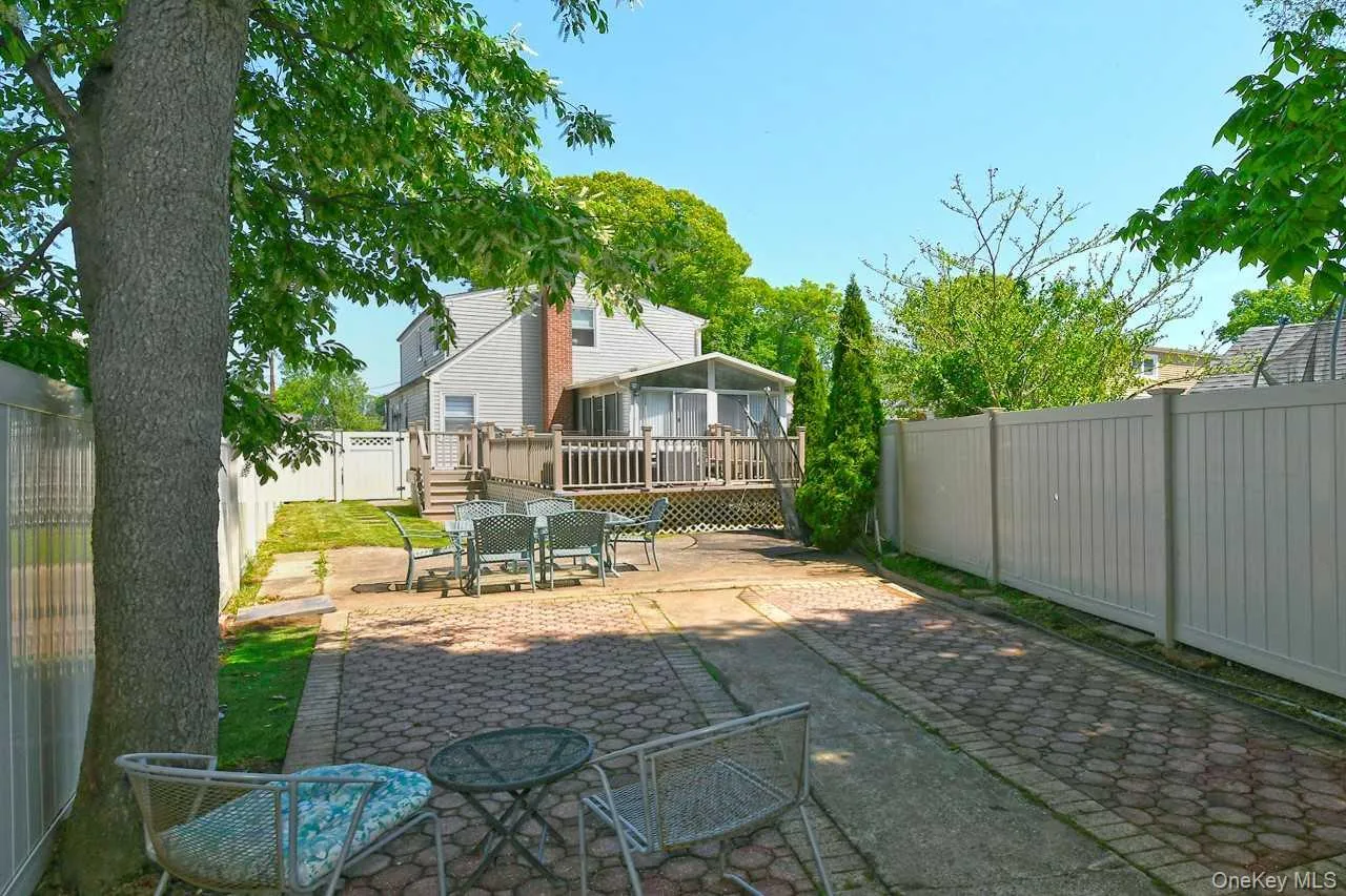 548 Stratford Road, Hempstead, NY, 3 Bedrooms Bedrooms, 9 Rooms Rooms,3 BathroomsBathrooms,Residential,For Rent,Stratford,0,1001454 548 Stratford Road, Hempstead, NY, 3 Bedrooms Bedrooms, 9 Rooms Rooms,3 BathroomsBathrooms,Residential,For Rent,Stratford,0,1001454