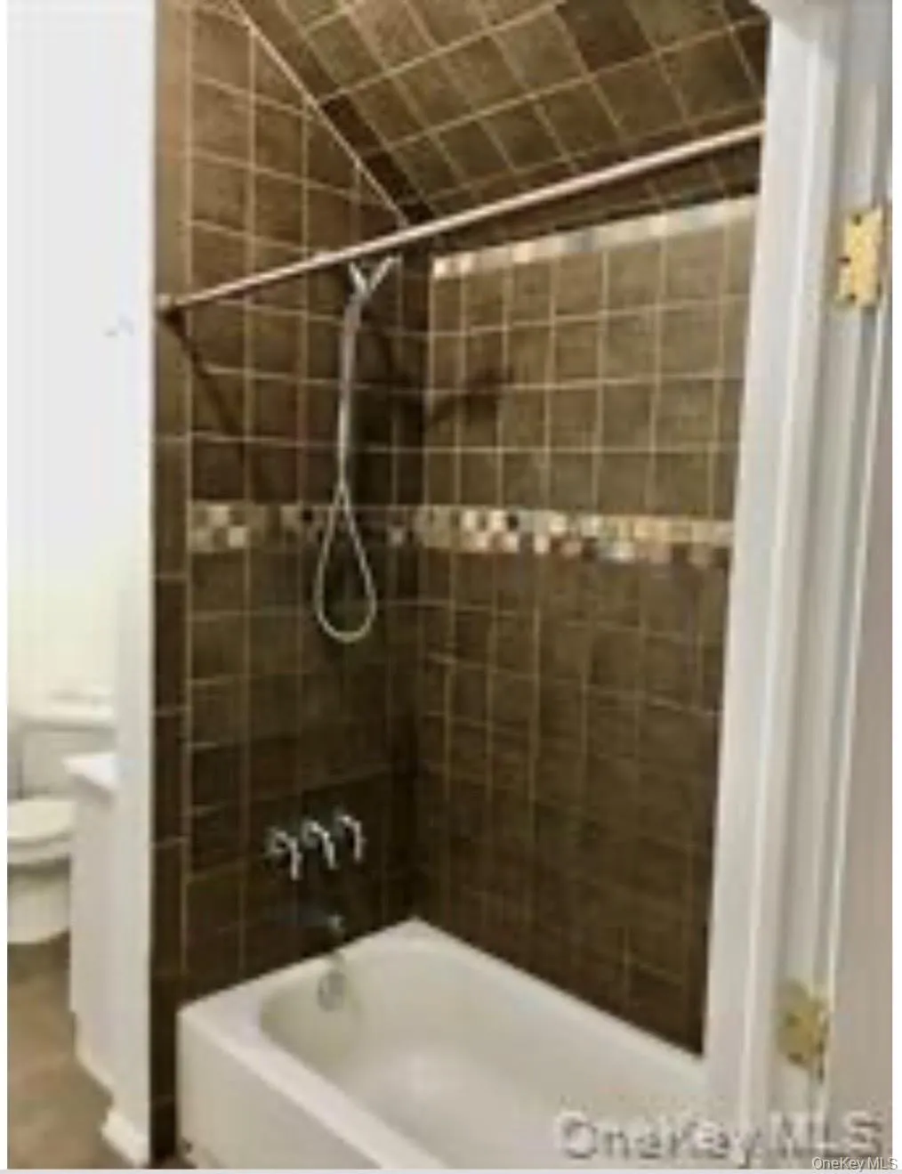 Bath tub Bath tub