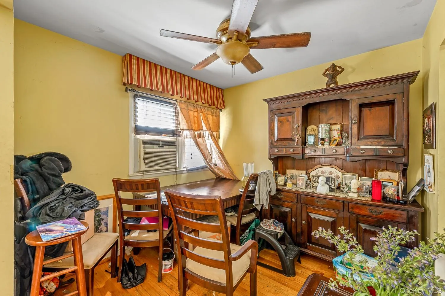 23-40 97th Street, New York, NY, 4 Bedrooms Bedrooms, 11 Rooms Rooms,2 BathroomsBathrooms,Residential,For Rent,97th,0,1001460 23-40 97th Street, New York, NY, 4 Bedrooms Bedrooms, 11 Rooms Rooms,2 BathroomsBathrooms,Residential,For Rent,97th,0,1001460