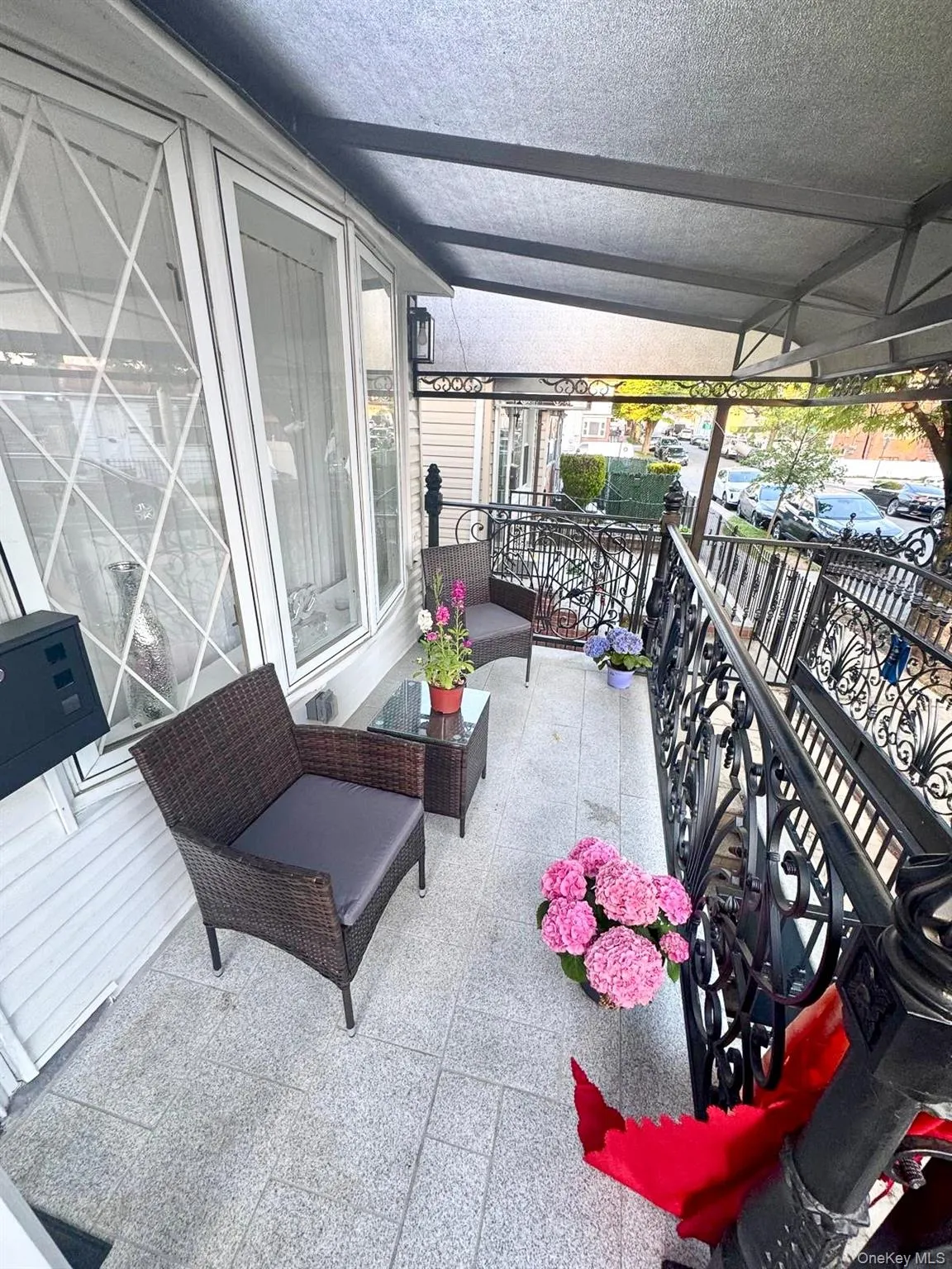 13211 131st Avenue, New York, NY, 3 Bedrooms Bedrooms, 6 Rooms Rooms,1 BathroomBathrooms,Residential,For Rent,131st,0,1001462 13211 131st Avenue, New York, NY, 3 Bedrooms Bedrooms, 6 Rooms Rooms,1 BathroomBathrooms,Residential,For Rent,131st,0,1001462