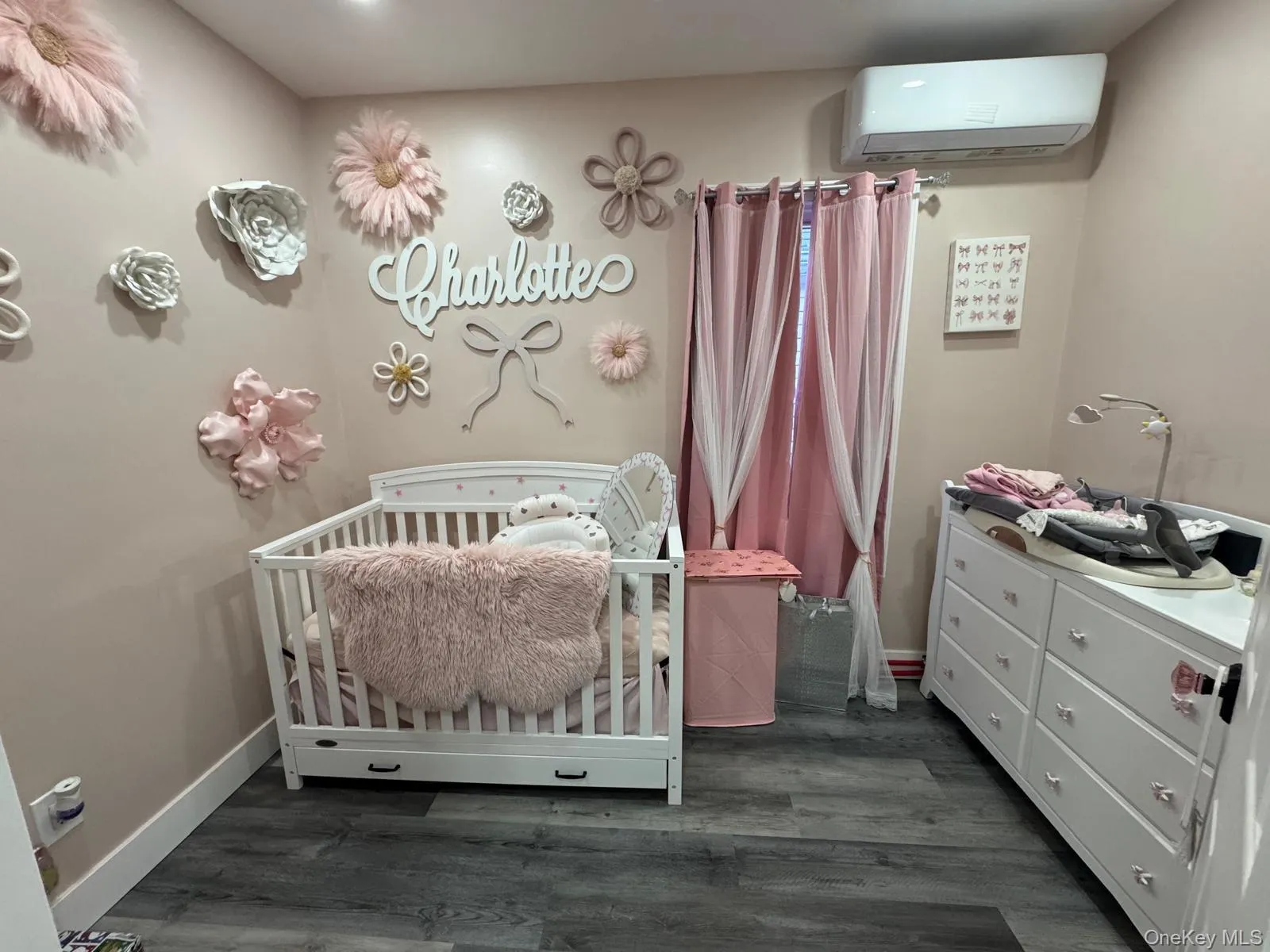 13211 131st Avenue, New York, NY, 3 Bedrooms Bedrooms, 6 Rooms Rooms,1 BathroomBathrooms,Residential,For Rent,131st,0,1001462 13211 131st Avenue, New York, NY, 3 Bedrooms Bedrooms, 6 Rooms Rooms,1 BathroomBathrooms,Residential,For Rent,131st,0,1001462