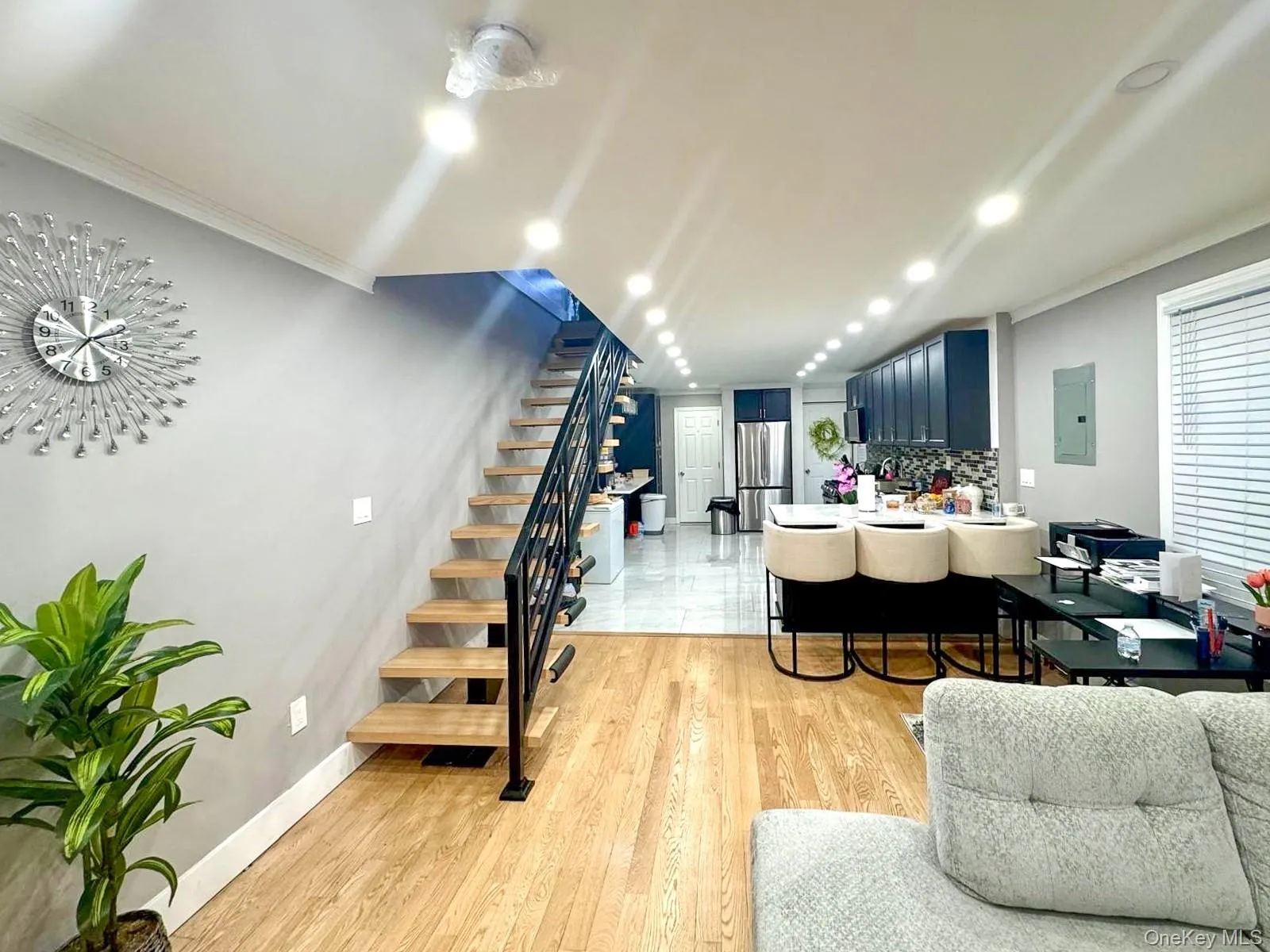 13211 131st Avenue, New York, NY, 3 Bedrooms Bedrooms, 6 Rooms Rooms,1 BathroomBathrooms,Residential,For Rent,131st,0,1001462 13211 131st Avenue, New York, NY, 3 Bedrooms Bedrooms, 6 Rooms Rooms,1 BathroomBathrooms,Residential,For Rent,131st,0,1001462