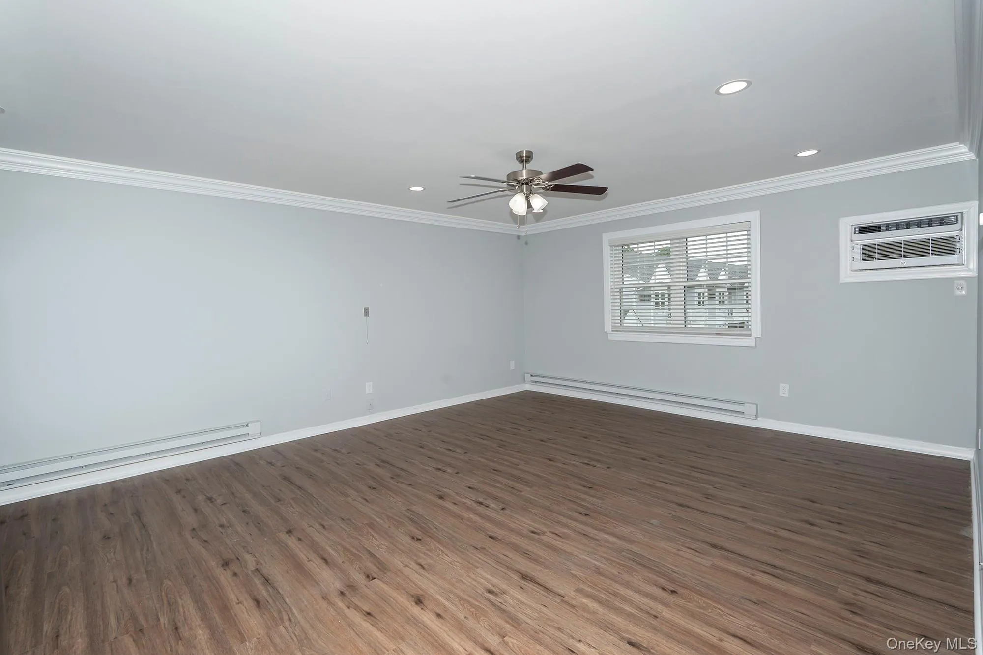 30 BAY POINT Court, West Babylon, NY, 1 Bedroom Bedrooms, 4 Rooms Rooms,1 BathroomBathrooms,Residential Lease,For Rent,BAY POINT,0,1001463 30 BAY POINT Court, West Babylon, NY, 1 Bedroom Bedrooms, 4 Rooms Rooms,1 BathroomBathrooms,Residential Lease,For Rent,BAY POINT,0,1001463