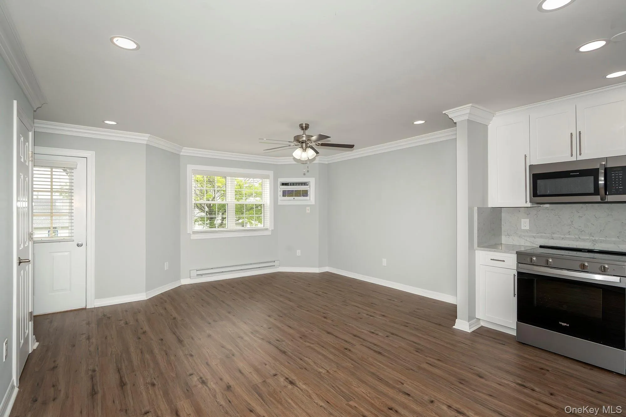 30 BAY POINT Court, West Babylon, NY, 1 Bedroom Bedrooms, 4 Rooms Rooms,1 BathroomBathrooms,Residential Lease,For Rent,BAY POINT,0,1001469 30 BAY POINT Court, West Babylon, NY, 1 Bedroom Bedrooms, 4 Rooms Rooms,1 BathroomBathrooms,Residential Lease,For Rent,BAY POINT,0,1001469