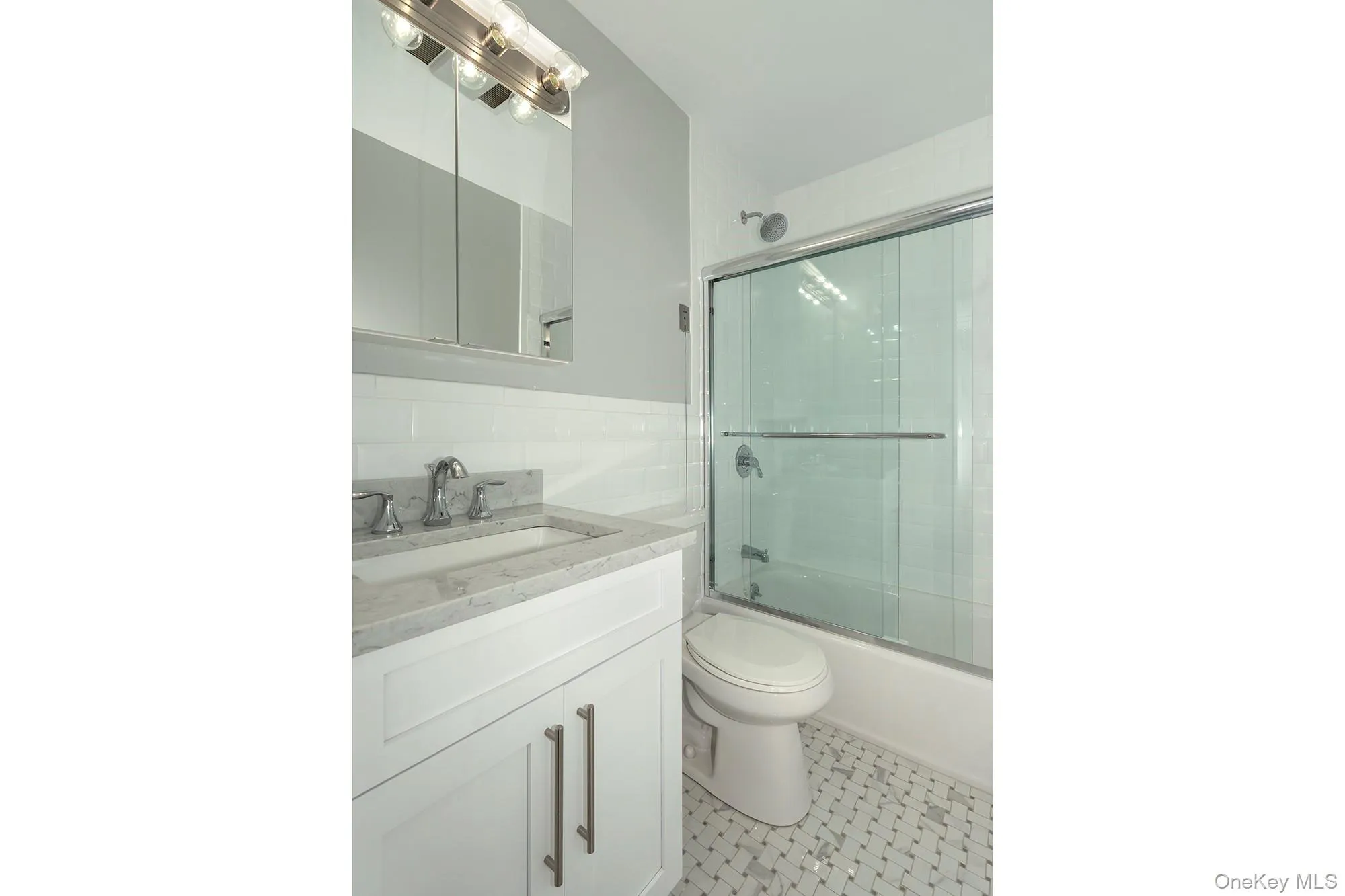 30 BAY POINT Court, West Babylon, NY, 1 Bedroom Bedrooms, 4 Rooms Rooms,1 BathroomBathrooms,Residential Lease,For Rent,BAY POINT,0,1001469 30 BAY POINT Court, West Babylon, NY, 1 Bedroom Bedrooms, 4 Rooms Rooms,1 BathroomBathrooms,Residential Lease,For Rent,BAY POINT,0,1001469