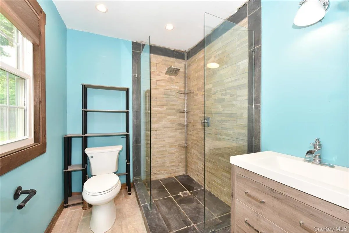 1056 Ocean Avenue, Islip, NY, 3 Bedrooms Bedrooms, 7 Rooms Rooms,2 BathroomsBathrooms,Residential,For Rent,Ocean,0,1001477 1056 Ocean Avenue, Islip, NY, 3 Bedrooms Bedrooms, 7 Rooms Rooms,2 BathroomsBathrooms,Residential,For Rent,Ocean,0,1001477
