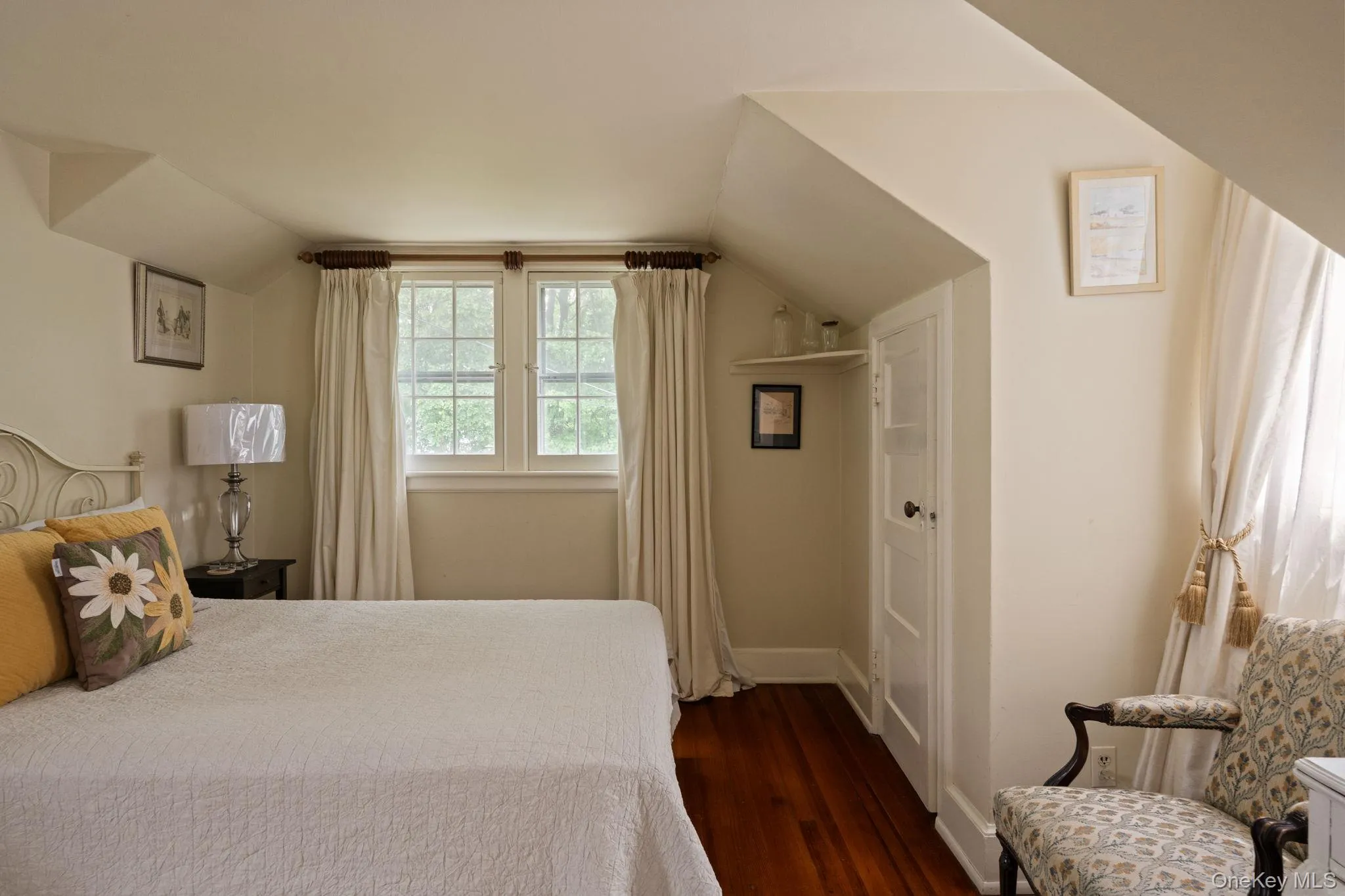322 Albany Avenue, Kingston, NY, 6 Bedrooms Bedrooms, 15 Rooms Rooms,5 BathroomsBathrooms,Residential Sale,For Rent,Albany,0,1001496 322 Albany Avenue, Kingston, NY, 6 Bedrooms Bedrooms, 15 Rooms Rooms,5 BathroomsBathrooms,Residential Sale,For Rent,Albany,0,1001496