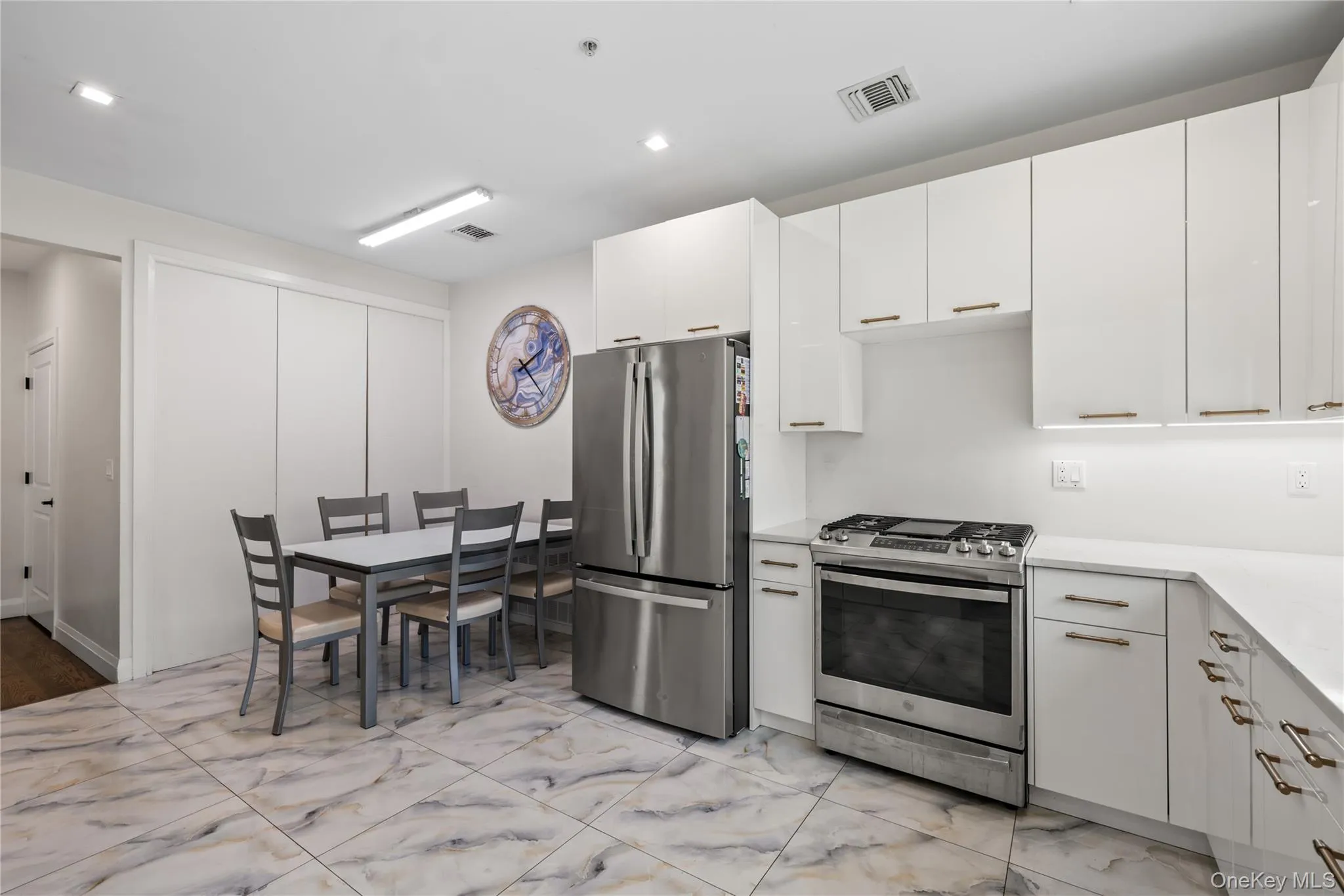 12 Hopal Lane, Ramapo, NY, 4 Bedrooms Bedrooms, 6 Rooms Rooms,2 BathroomsBathrooms,Residential,For Rent,Hopal,0,1001500 12 Hopal Lane, Ramapo, NY, 4 Bedrooms Bedrooms, 6 Rooms Rooms,2 BathroomsBathrooms,Residential,For Rent,Hopal,0,1001500