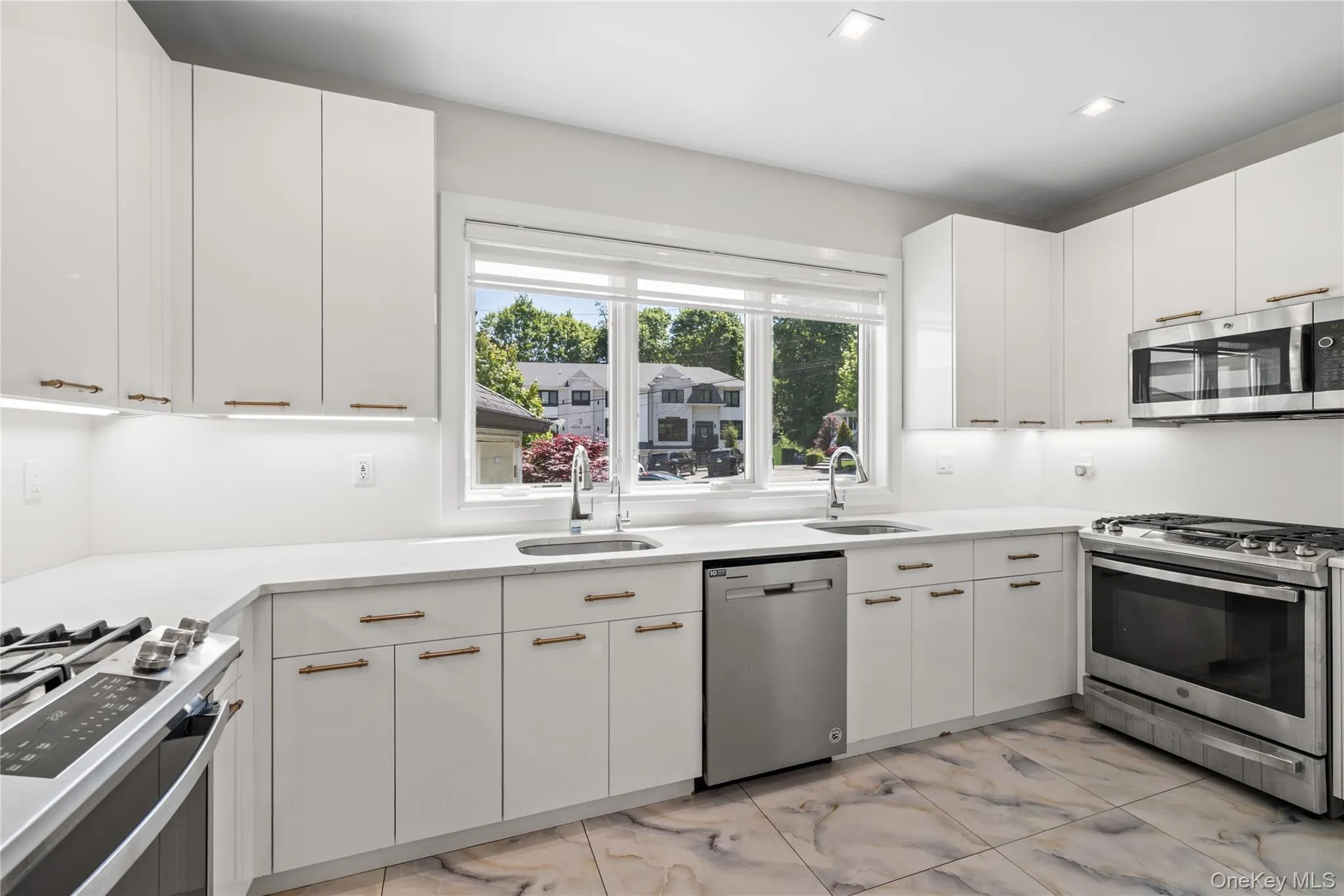 12 Hopal Lane, Ramapo, NY, 4 Bedrooms Bedrooms, 6 Rooms Rooms,2 BathroomsBathrooms,Residential,For Rent,Hopal,0,1001500 12 Hopal Lane, Ramapo, NY, 4 Bedrooms Bedrooms, 6 Rooms Rooms,2 BathroomsBathrooms,Residential,For Rent,Hopal,0,1001500
