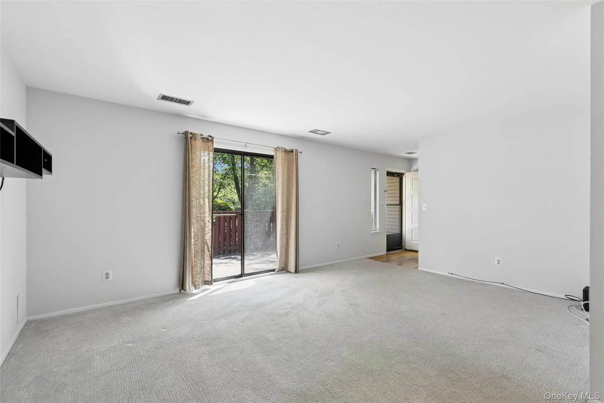 132 Birchwood Road, Brookhaven, NY, 2 Bedrooms Bedrooms, 6 Rooms Rooms,1 BathroomBathrooms,Residential,For Rent,Birchwood,0,1001507 132 Birchwood Road, Brookhaven, NY, 2 Bedrooms Bedrooms, 6 Rooms Rooms,1 BathroomBathrooms,Residential,For Rent,Birchwood,0,1001507