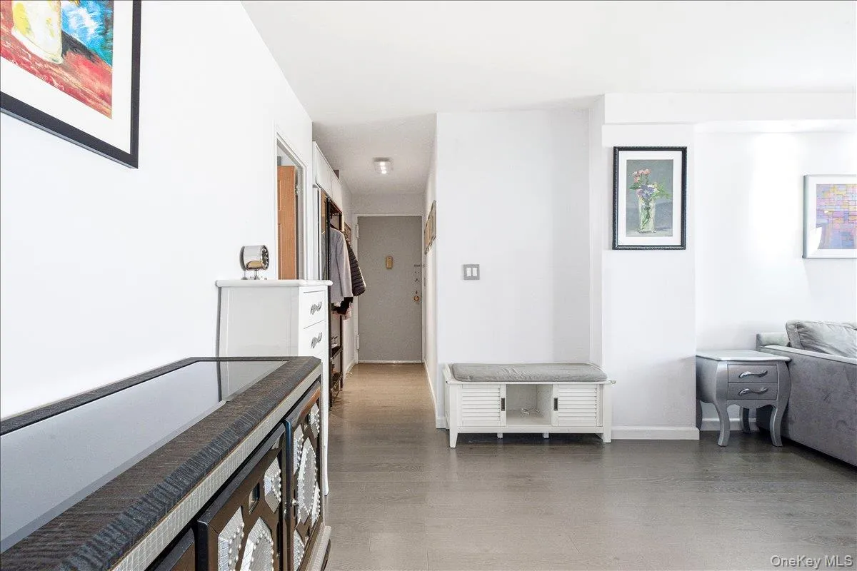 70-25 Yellowstone Boulevard, New York, NY, 2 Bedrooms Bedrooms, 6 Rooms Rooms,2 BathroomsBathrooms,Residential Sale,For Rent,Yellowstone,0,1001508 70-25 Yellowstone Boulevard, New York, NY, 2 Bedrooms Bedrooms, 6 Rooms Rooms,2 BathroomsBathrooms,Residential Sale,For Rent,Yellowstone,0,1001508