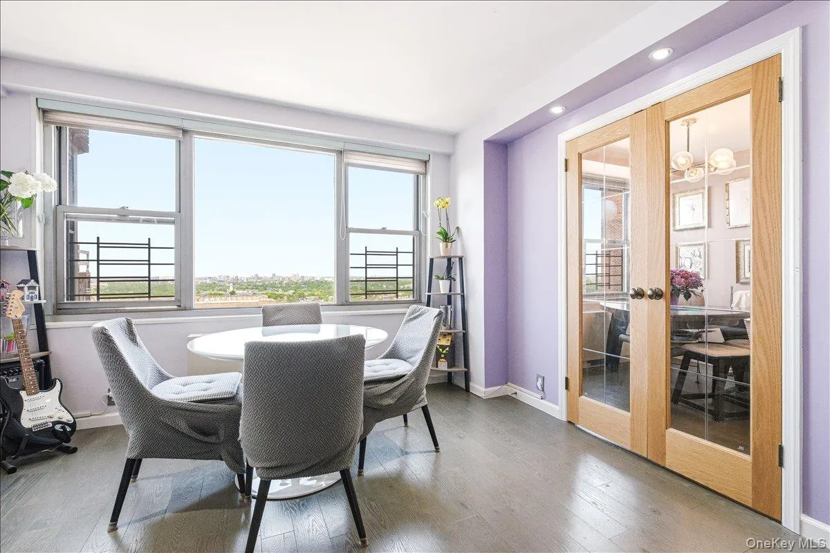 70-25 Yellowstone Boulevard, New York, NY, 2 Bedrooms Bedrooms, 6 Rooms Rooms,2 BathroomsBathrooms,Residential Sale,For Rent,Yellowstone,0,1001508 70-25 Yellowstone Boulevard, New York, NY, 2 Bedrooms Bedrooms, 6 Rooms Rooms,2 BathroomsBathrooms,Residential Sale,For Rent,Yellowstone,0,1001508