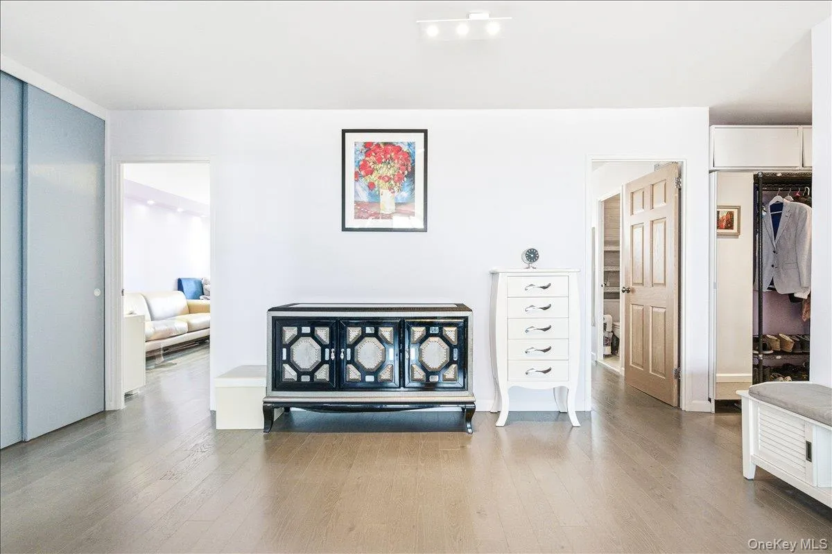 70-25 Yellowstone Boulevard, New York, NY, 2 Bedrooms Bedrooms, 6 Rooms Rooms,2 BathroomsBathrooms,Residential Sale,For Rent,Yellowstone,0,1001508 70-25 Yellowstone Boulevard, New York, NY, 2 Bedrooms Bedrooms, 6 Rooms Rooms,2 BathroomsBathrooms,Residential Sale,For Rent,Yellowstone,0,1001508