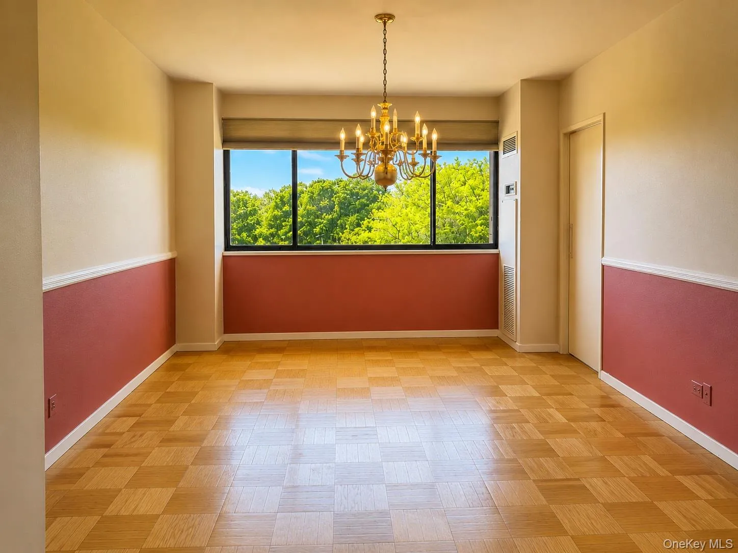 269-10 Grand Central Parkway, New York, NY, 1 Bedroom Bedrooms, 4 Rooms Rooms,1 BathroomBathrooms,Residential Sale,For Rent,Grand Central,0,1001509 269-10 Grand Central Parkway, New York, NY, 1 Bedroom Bedrooms, 4 Rooms Rooms,1 BathroomBathrooms,Residential Sale,For Rent,Grand Central,0,1001509