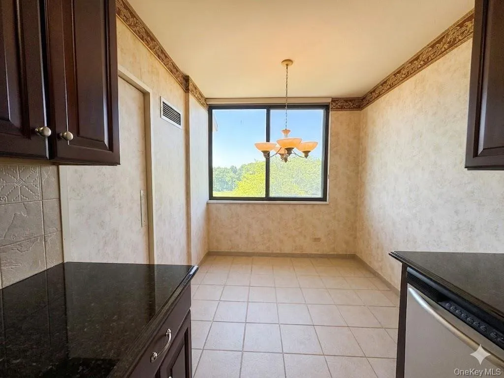 269-10 Grand Central Parkway, New York, NY, 1 Bedroom Bedrooms, 4 Rooms Rooms,1 BathroomBathrooms,Residential Sale,For Rent,Grand Central,0,1001509 269-10 Grand Central Parkway, New York, NY, 1 Bedroom Bedrooms, 4 Rooms Rooms,1 BathroomBathrooms,Residential Sale,For Rent,Grand Central,0,1001509
