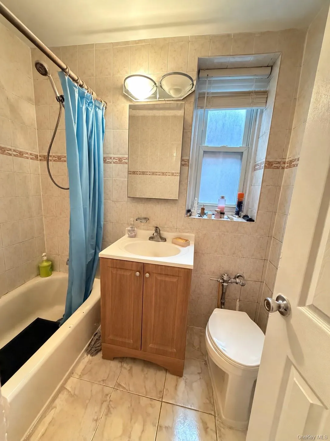 42-95 Main Street, New York, NY, 1 Bedroom Bedrooms, 4 Rooms Rooms,1 BathroomBathrooms,Residential Sale,For Rent,Main Street,0,1001513 42-95 Main Street, New York, NY, 1 Bedroom Bedrooms, 4 Rooms Rooms,1 BathroomBathrooms,Residential Sale,For Rent,Main Street,0,1001513