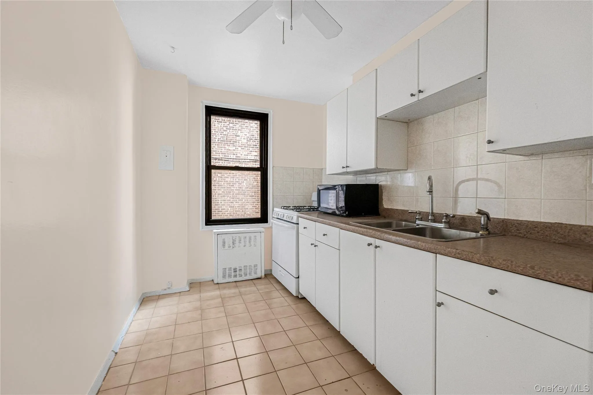 2835 Webb Avenue, New York, NY, 1 Bedroom Bedrooms, 3 Rooms Rooms,1 BathroomBathrooms,Residential Lease,For Rent,Webb,0,1001520 2835 Webb Avenue, New York, NY, 1 Bedroom Bedrooms, 3 Rooms Rooms,1 BathroomBathrooms,Residential Lease,For Rent,Webb,0,1001520