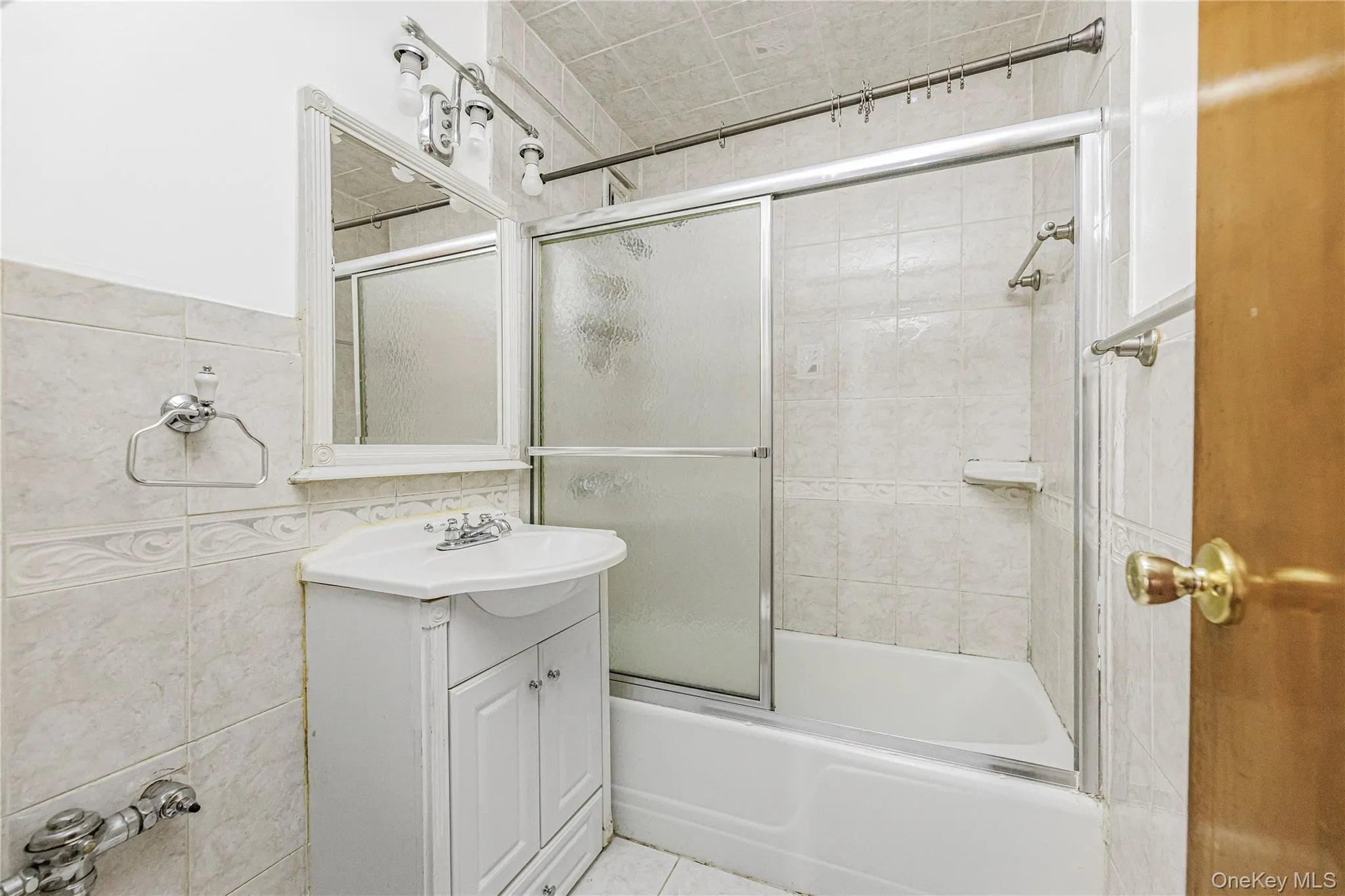 2835 Webb Avenue, New York, NY, 1 Bedroom Bedrooms, 3 Rooms Rooms,1 BathroomBathrooms,Residential Lease,For Rent,Webb,0,1001520 2835 Webb Avenue, New York, NY, 1 Bedroom Bedrooms, 3 Rooms Rooms,1 BathroomBathrooms,Residential Lease,For Rent,Webb,0,1001520