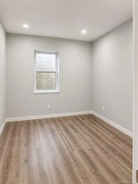 321 Union Avenue, Riverhead, NY, 7 Bedrooms Bedrooms, 11 Rooms Rooms,4 BathroomsBathrooms,Residential Sale,For Rent,Union,0,1001523 321 Union Avenue, Riverhead, NY, 7 Bedrooms Bedrooms, 11 Rooms Rooms,4 BathroomsBathrooms,Residential Sale,For Rent,Union,0,1001523