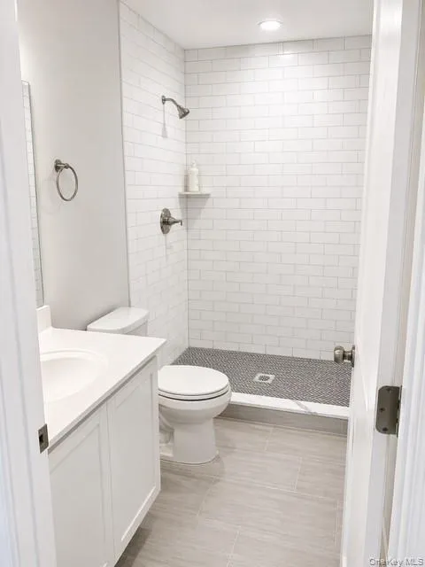 321 Union Avenue, Riverhead, NY, 7 Bedrooms Bedrooms, 11 Rooms Rooms,4 BathroomsBathrooms,Residential Sale,For Rent,Union,0,1001523 321 Union Avenue, Riverhead, NY, 7 Bedrooms Bedrooms, 11 Rooms Rooms,4 BathroomsBathrooms,Residential Sale,For Rent,Union,0,1001523