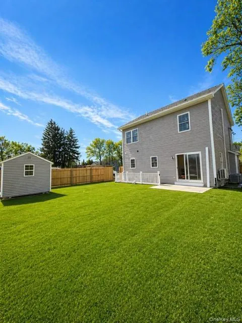321 Union Avenue, Riverhead, NY, 7 Bedrooms Bedrooms, 11 Rooms Rooms,4 BathroomsBathrooms,Residential Sale,For Rent,Union,0,1001523 321 Union Avenue, Riverhead, NY, 7 Bedrooms Bedrooms, 11 Rooms Rooms,4 BathroomsBathrooms,Residential Sale,For Rent,Union,0,1001523