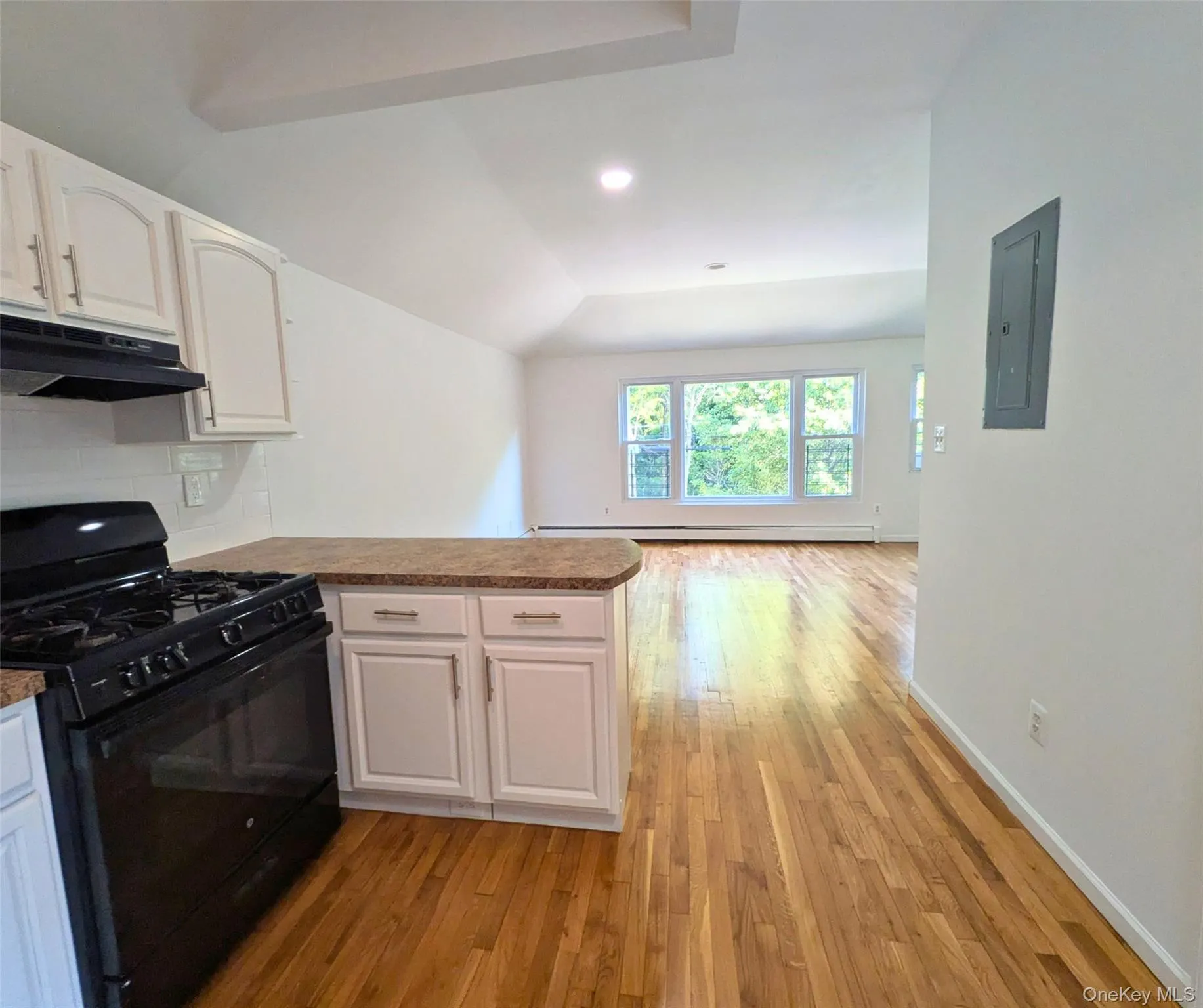 174-17 129th Avenue, New York, NY, 3 Bedrooms Bedrooms, 4 Rooms Rooms,1 BathroomBathrooms,Residential Lease,For Rent,129th,0,1001528 174-17 129th Avenue, New York, NY, 3 Bedrooms Bedrooms, 4 Rooms Rooms,1 BathroomBathrooms,Residential Lease,For Rent,129th,0,1001528