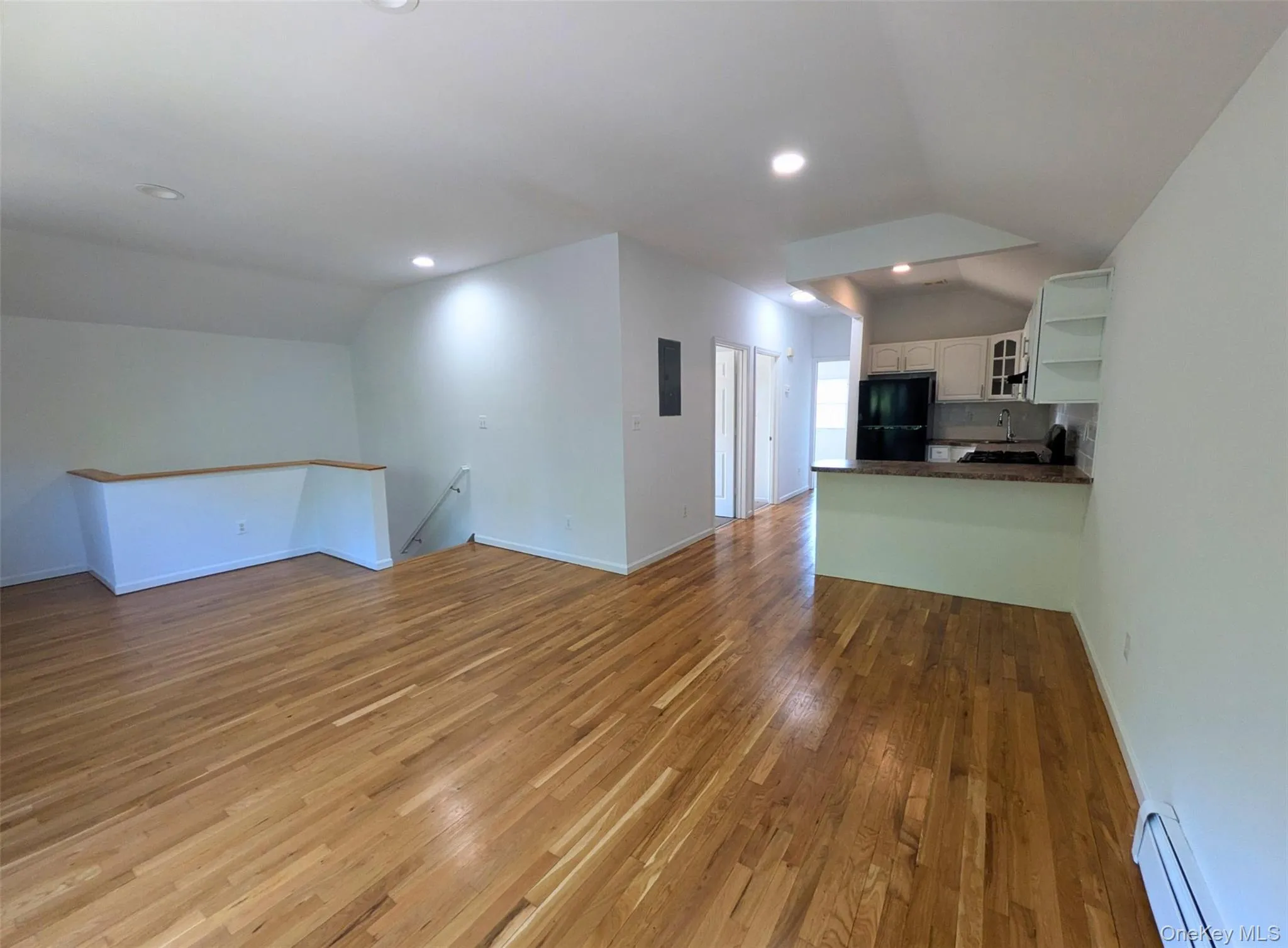 174-17 129th Avenue, New York, NY, 3 Bedrooms Bedrooms, 4 Rooms Rooms,1 BathroomBathrooms,Residential Lease,For Rent,129th,0,1001528 174-17 129th Avenue, New York, NY, 3 Bedrooms Bedrooms, 4 Rooms Rooms,1 BathroomBathrooms,Residential Lease,For Rent,129th,0,1001528