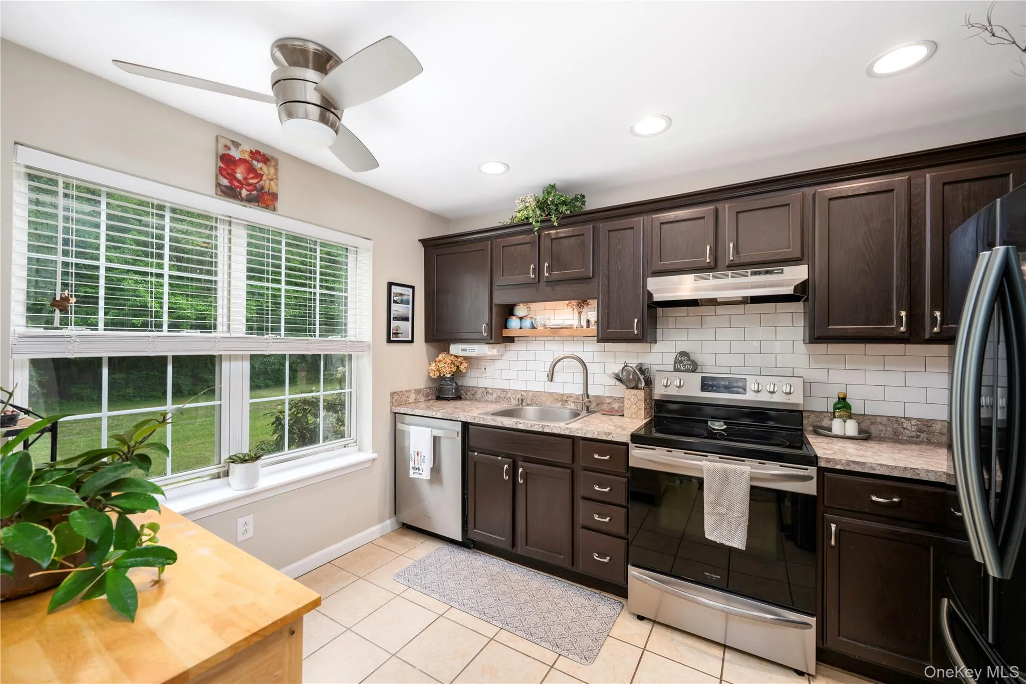 129 Stringham Road, La Grange, NY, 2 Bedrooms Bedrooms, 5 Rooms Rooms,1 BathroomBathrooms,Residential,For Rent,Stringham,0,1001531 129 Stringham Road, La Grange, NY, 2 Bedrooms Bedrooms, 5 Rooms Rooms,1 BathroomBathrooms,Residential,For Rent,Stringham,0,1001531