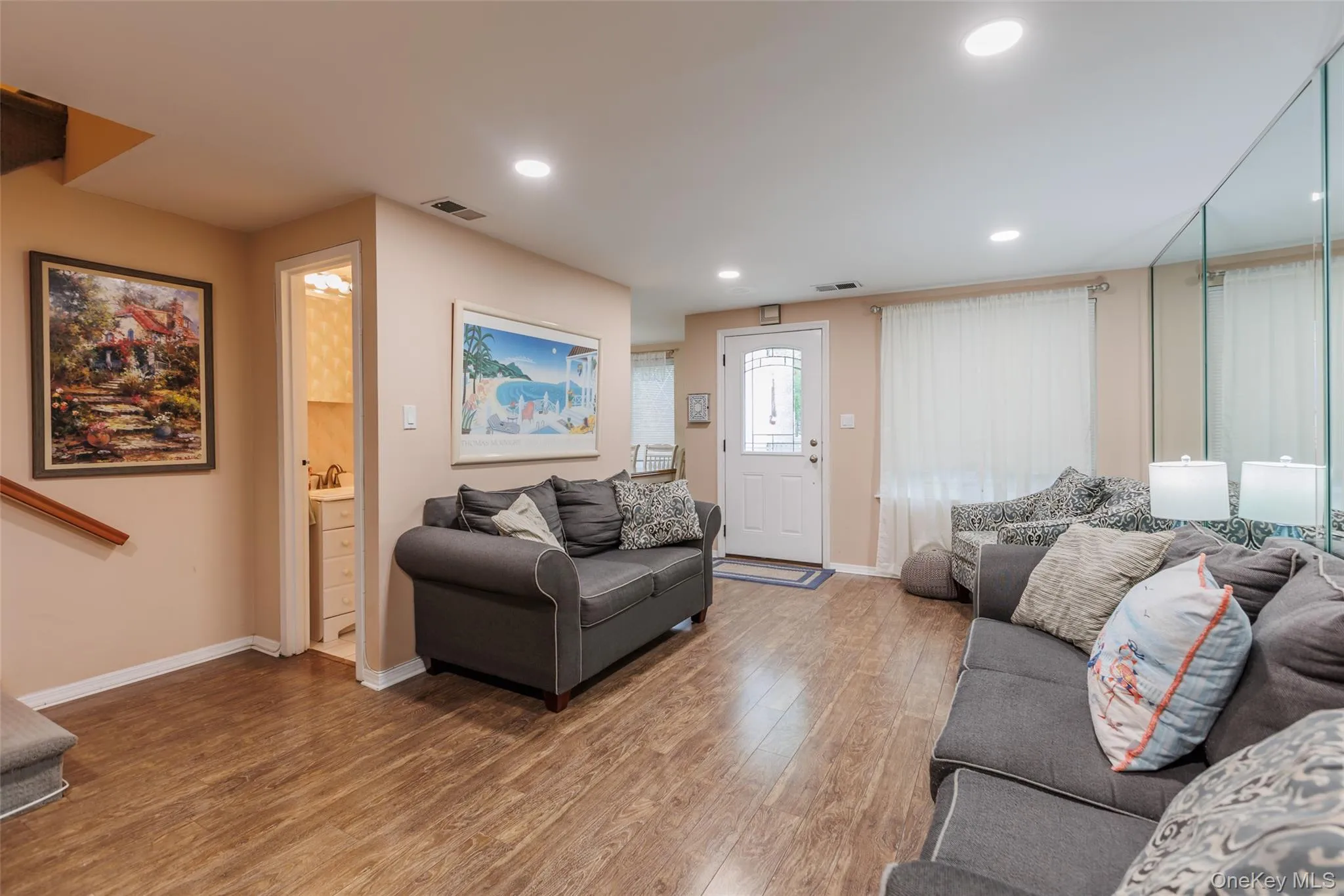 290 Brettonwoods Drive, Brookhaven, NY, 2 Bedrooms Bedrooms, 5 Rooms Rooms,1 BathroomBathrooms,Residential,For Rent,Brettonwoods,0,1001532 290 Brettonwoods Drive, Brookhaven, NY, 2 Bedrooms Bedrooms, 5 Rooms Rooms,1 BathroomBathrooms,Residential,For Rent,Brettonwoods,0,1001532