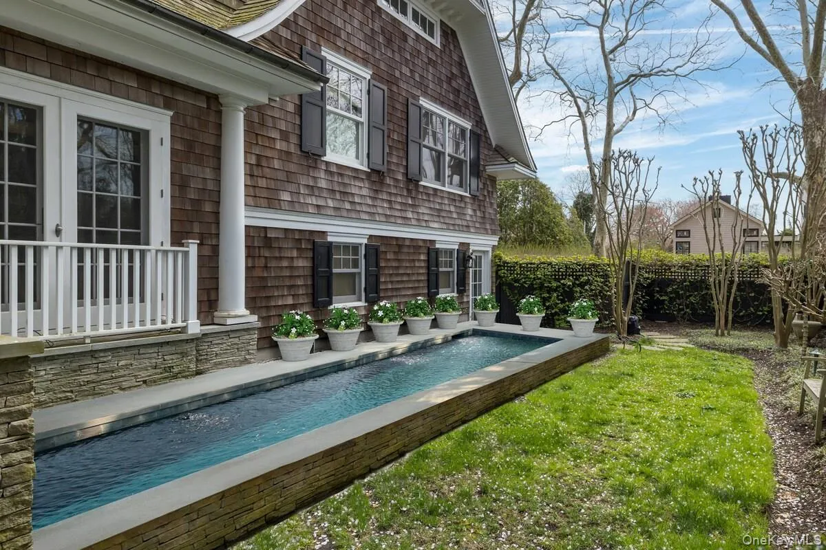 1 Meadow Way, East Hampton, NY, 4 Bedrooms Bedrooms, 7 Rooms Rooms,4 BathroomsBathrooms,Residential Lease,For Rent,Meadow,0,1001534 1 Meadow Way, East Hampton, NY, 4 Bedrooms Bedrooms, 7 Rooms Rooms,4 BathroomsBathrooms,Residential Lease,For Rent,Meadow,0,1001534